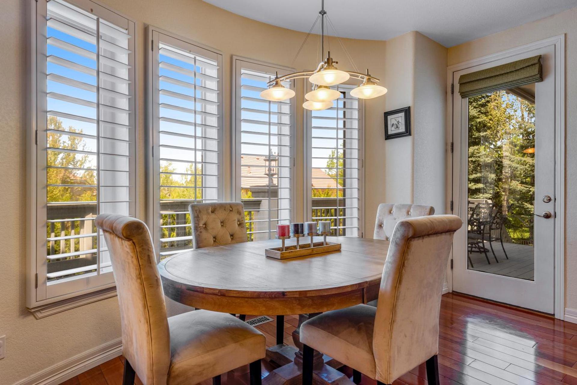 Cozy Winter Escape Scenic View, Luxury, Pool Tabl photo 20