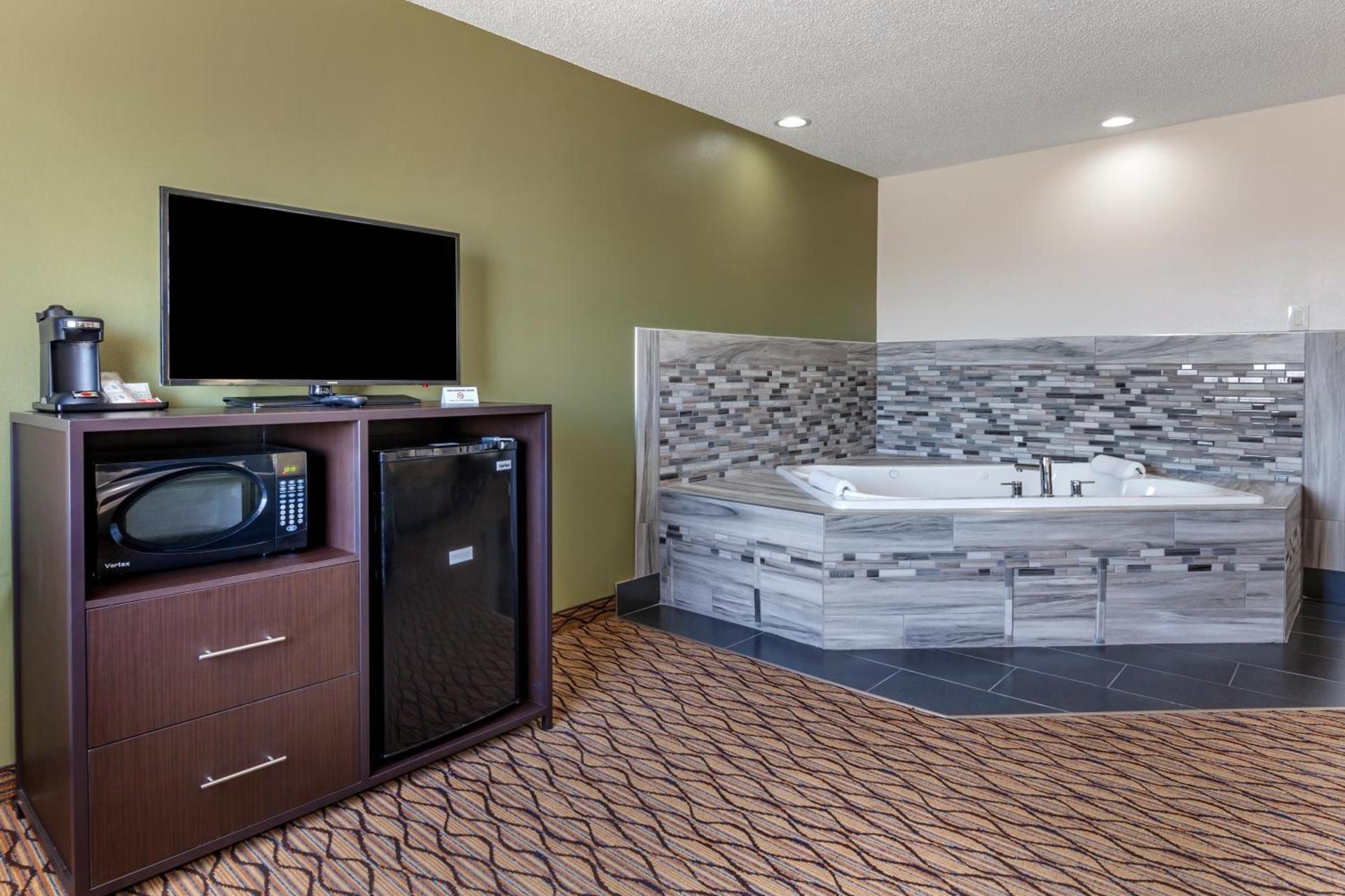 Quality Inn New London photo 42