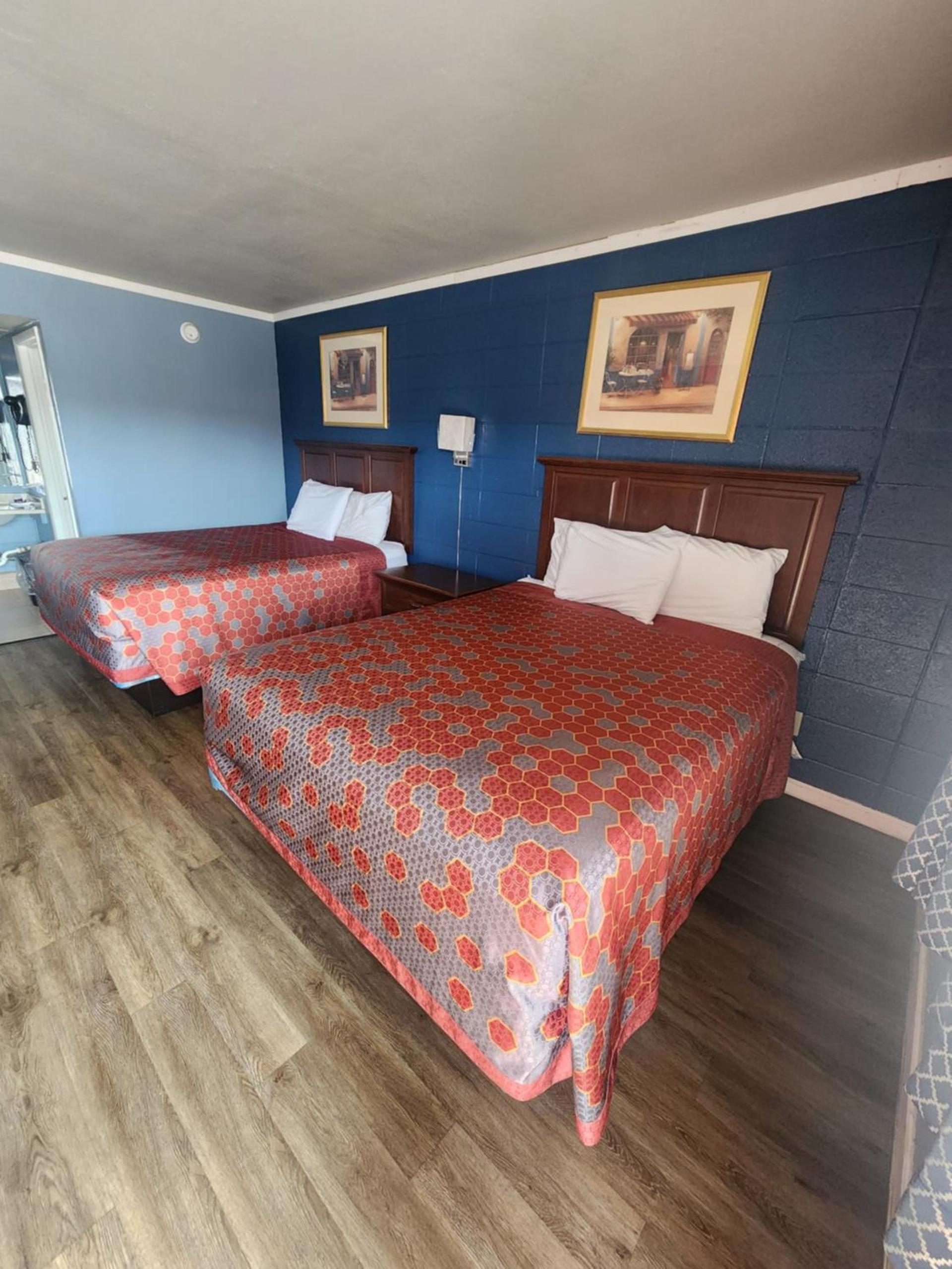 Guest House Motel photo 13