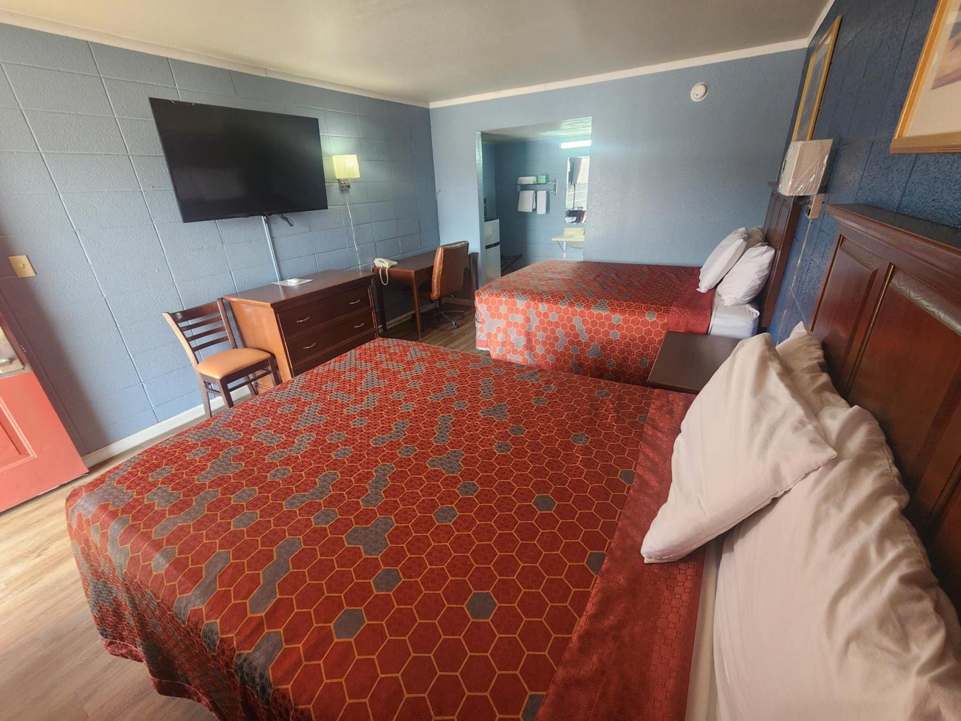 Guest House Motel photo 11