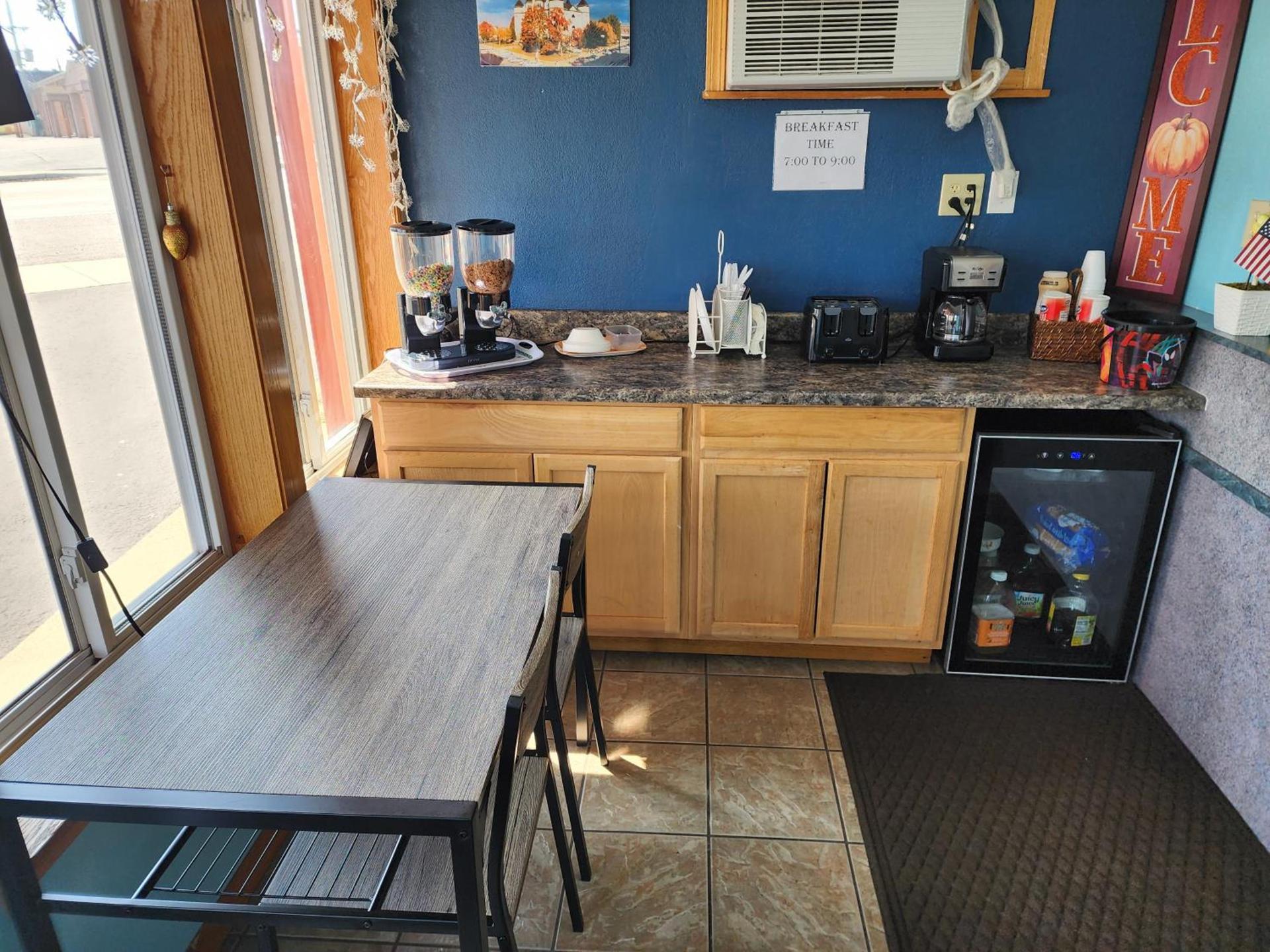 Guest House Motel photo 14
