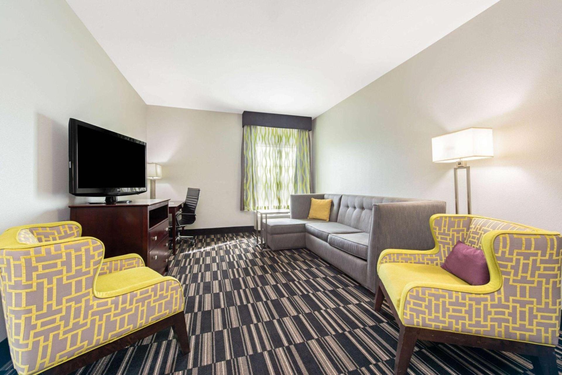 La Quinta by Wyndham Bridge City-Orange photo 19