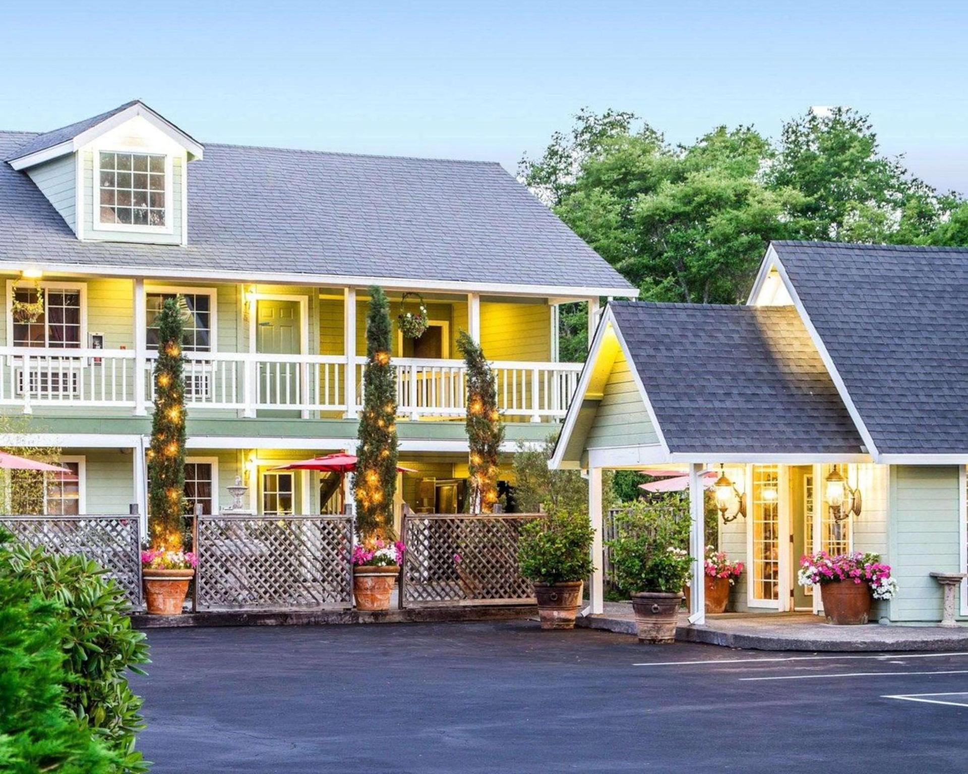The Inn at Baechtel Creek photo 4
