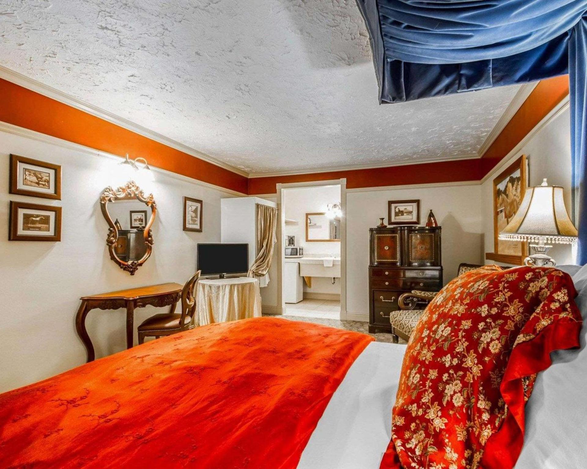 The Inn at Baechtel Creek photo 9