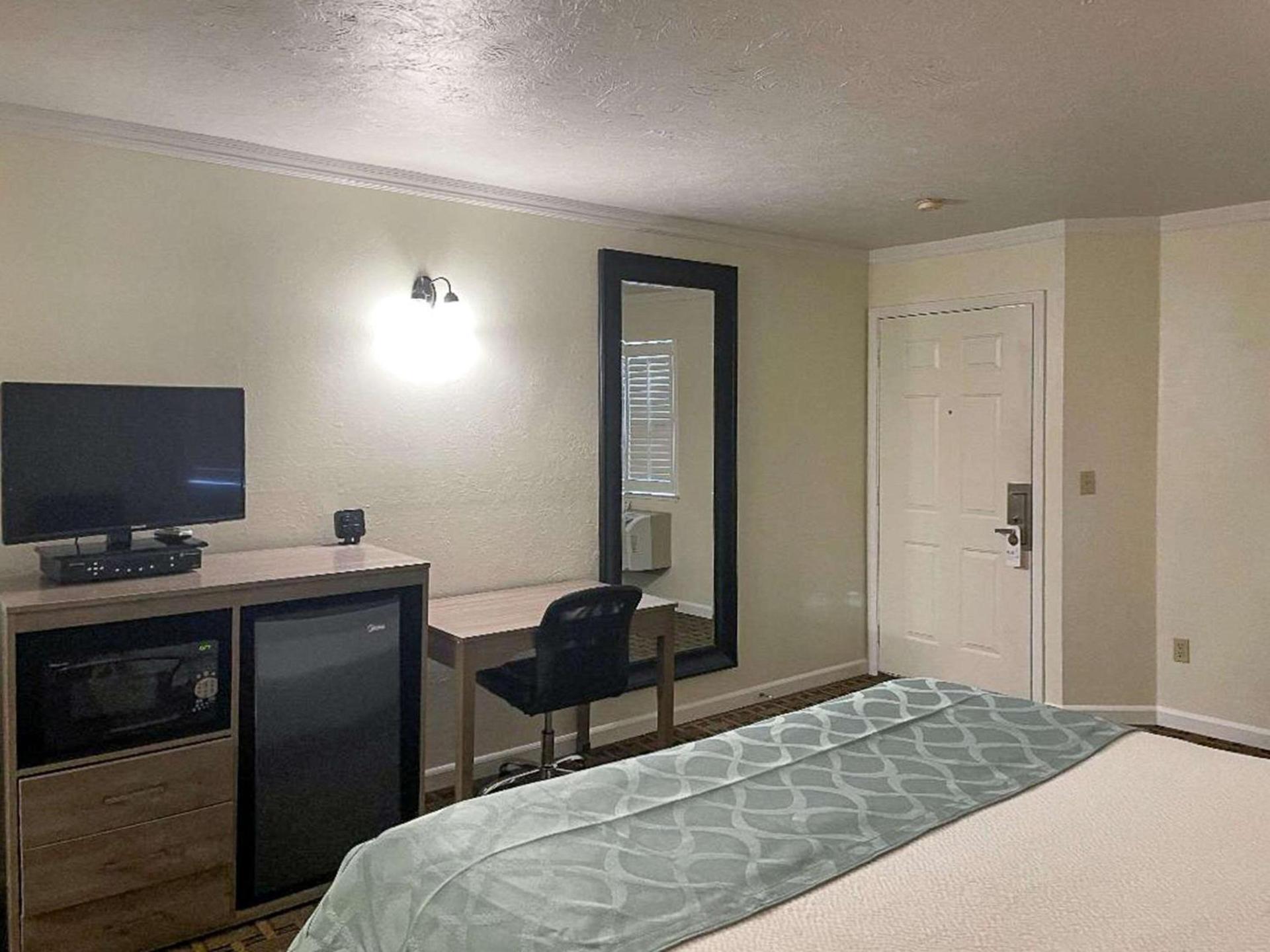 The Inn at Baechtel Creek photo 26