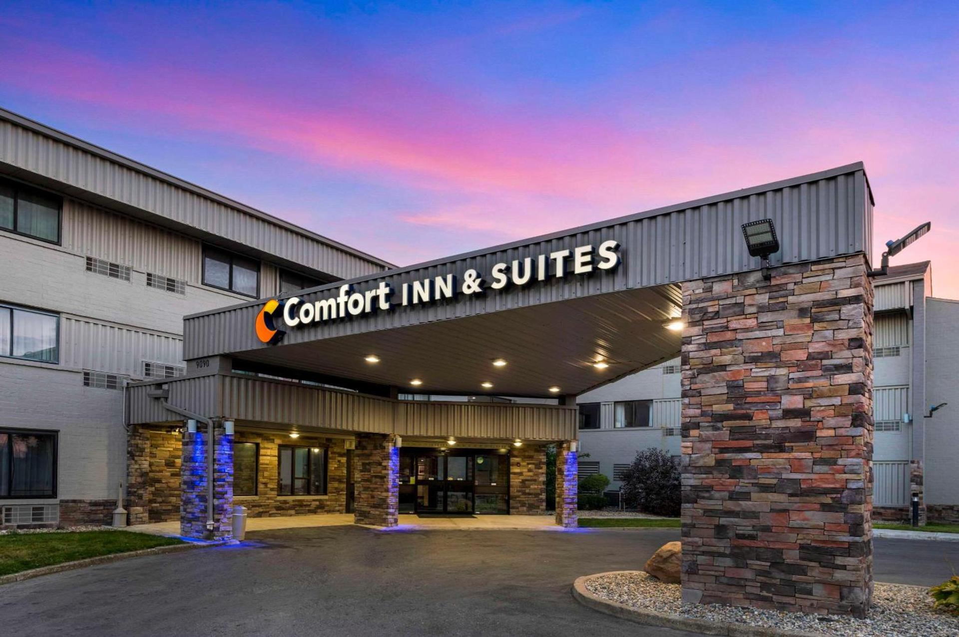 Comfort Inn & Suites Indianapolis Northwest - College Park photo 1