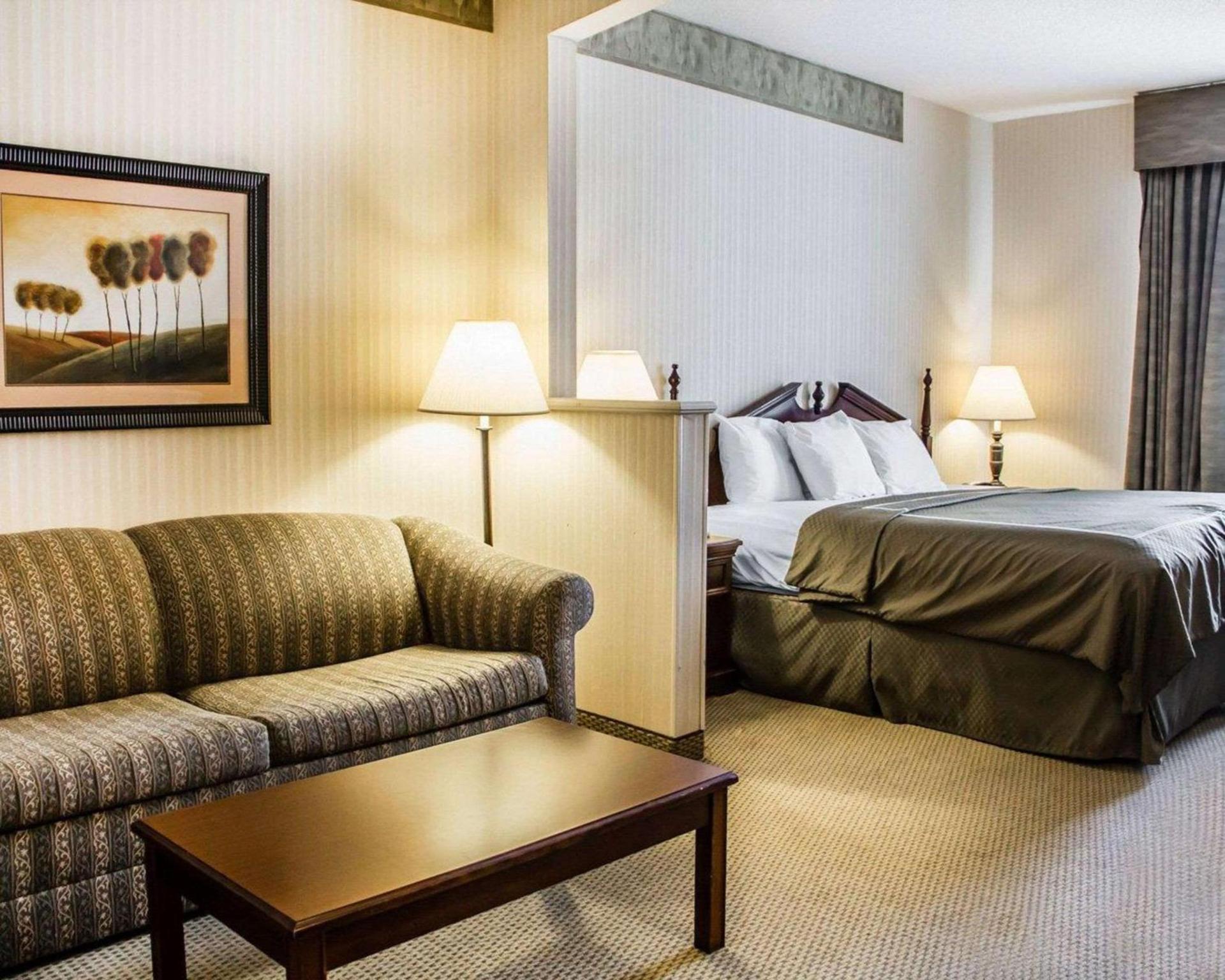 Comfort Suites McAlester photo 13