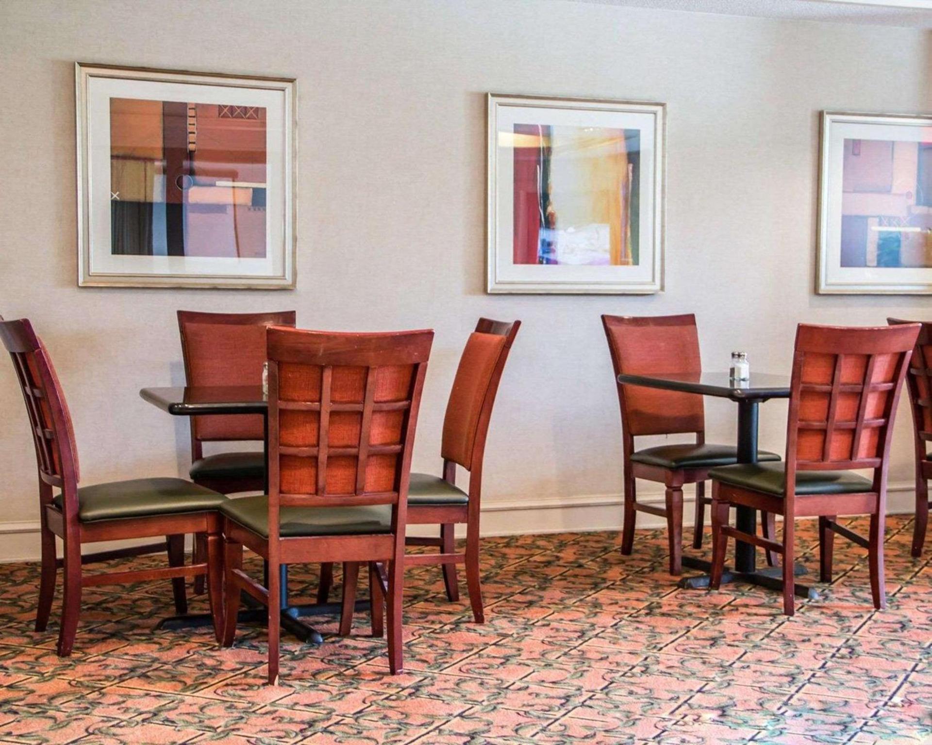 Comfort Suites McAlester photo 26
