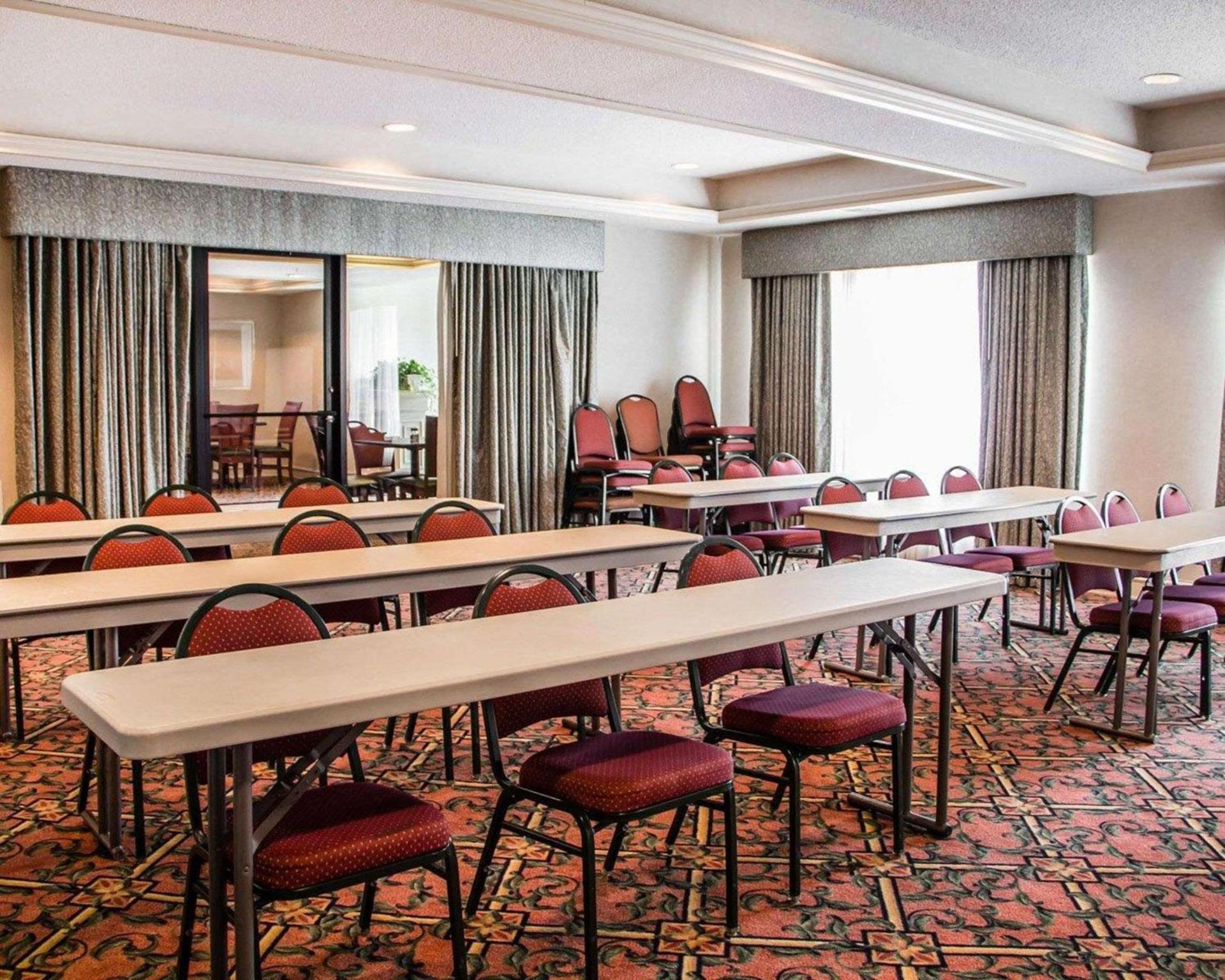 Comfort Suites McAlester photo 24