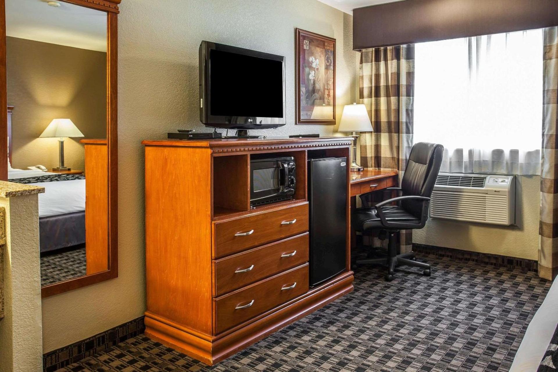 Clarion Inn Renton-Seattle photo 9