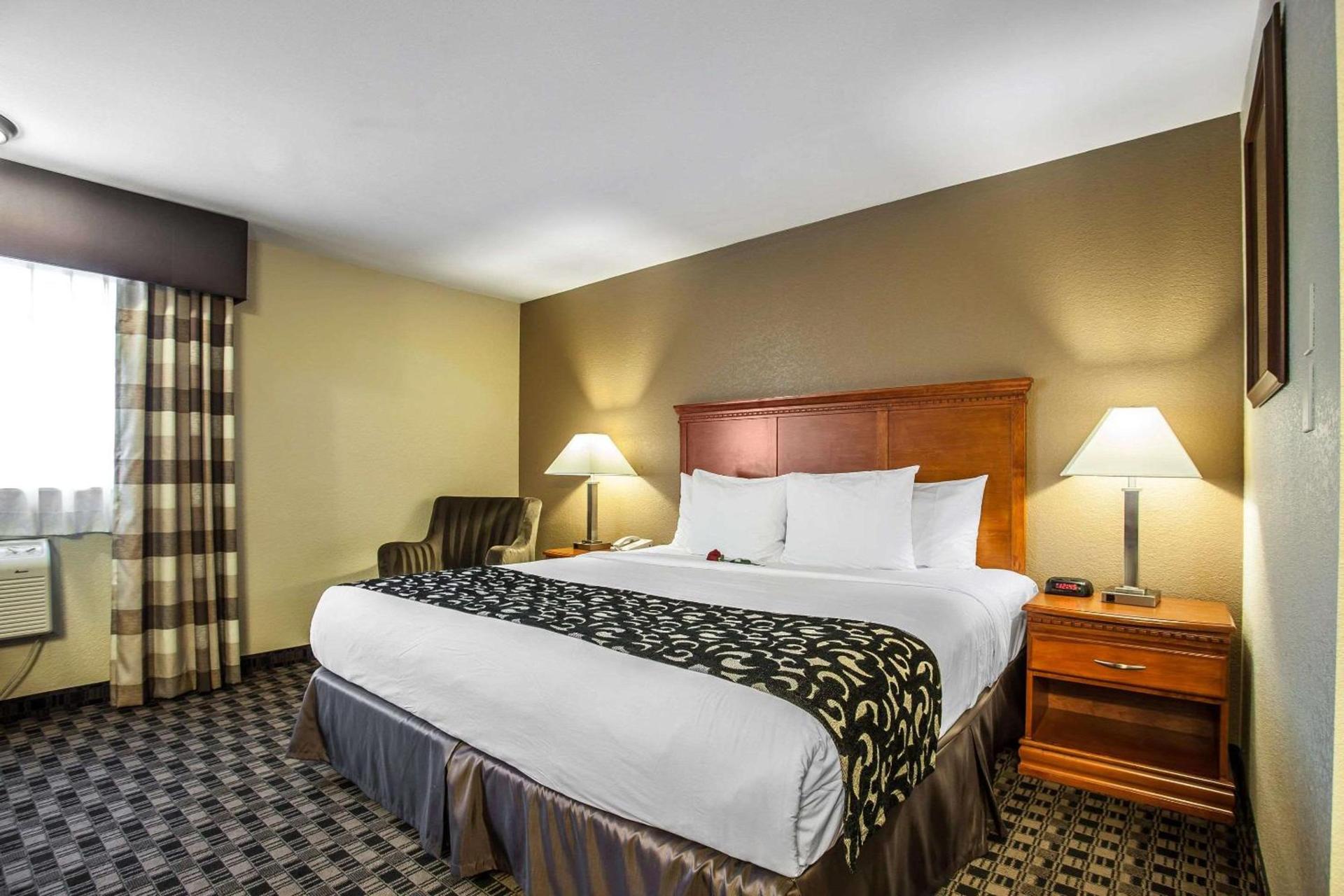 Clarion Inn Renton-Seattle photo 7
