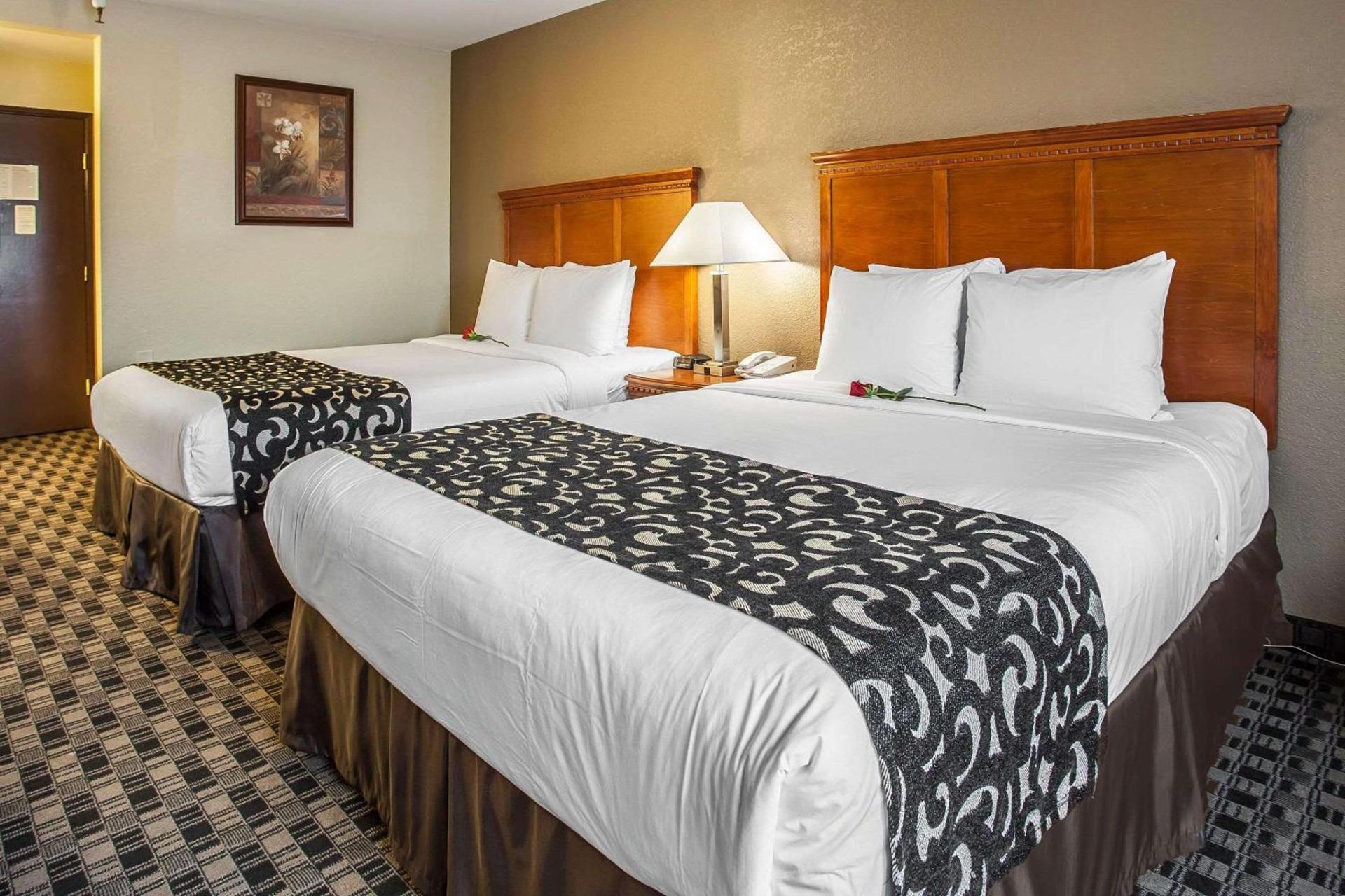 Clarion Inn Renton-Seattle photo 11