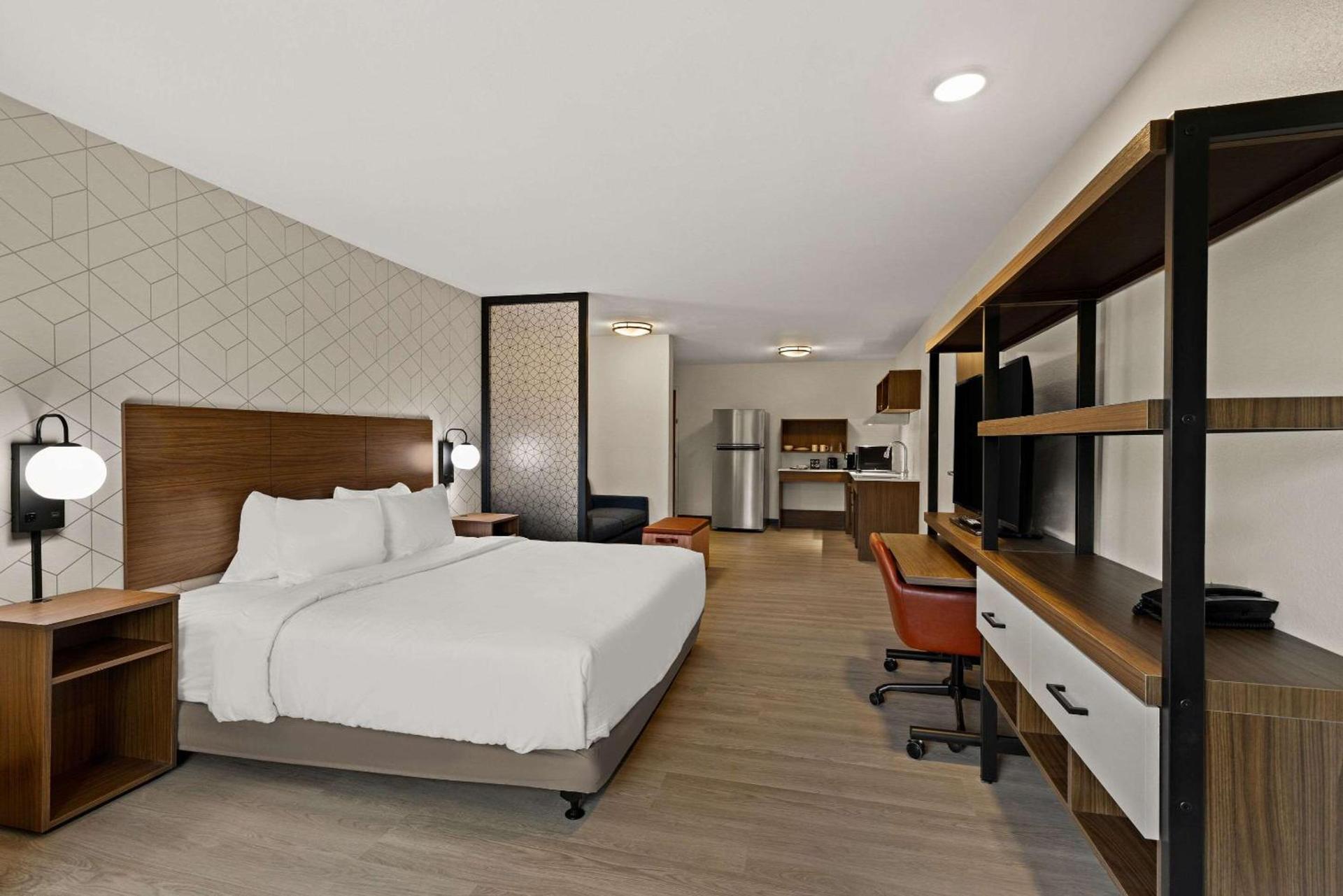 Everhome Suites Atlanta Newnan photo 67