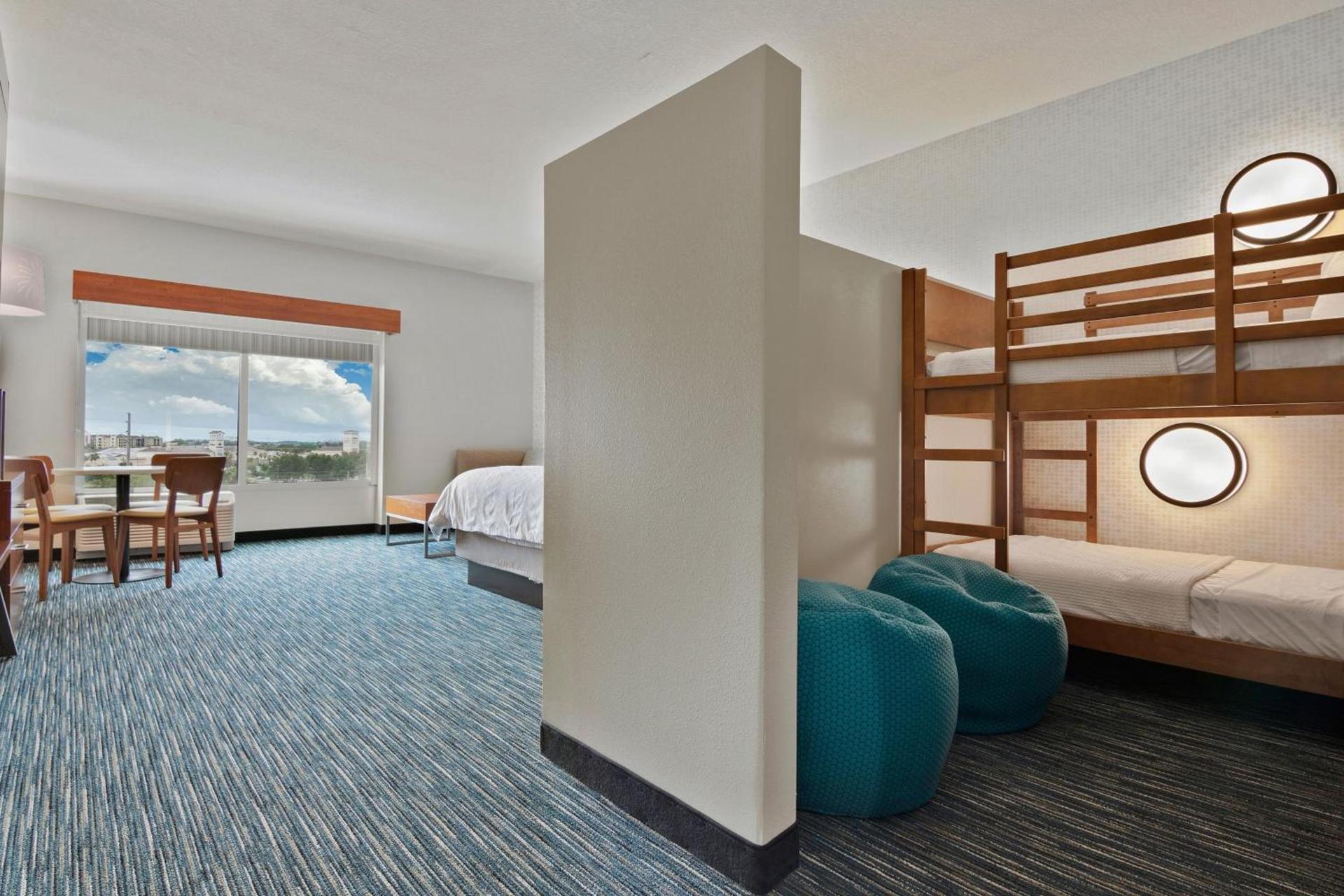 Holiday Inn Express & Suites Orlando- Lake Buena Vista by IHG photo 24