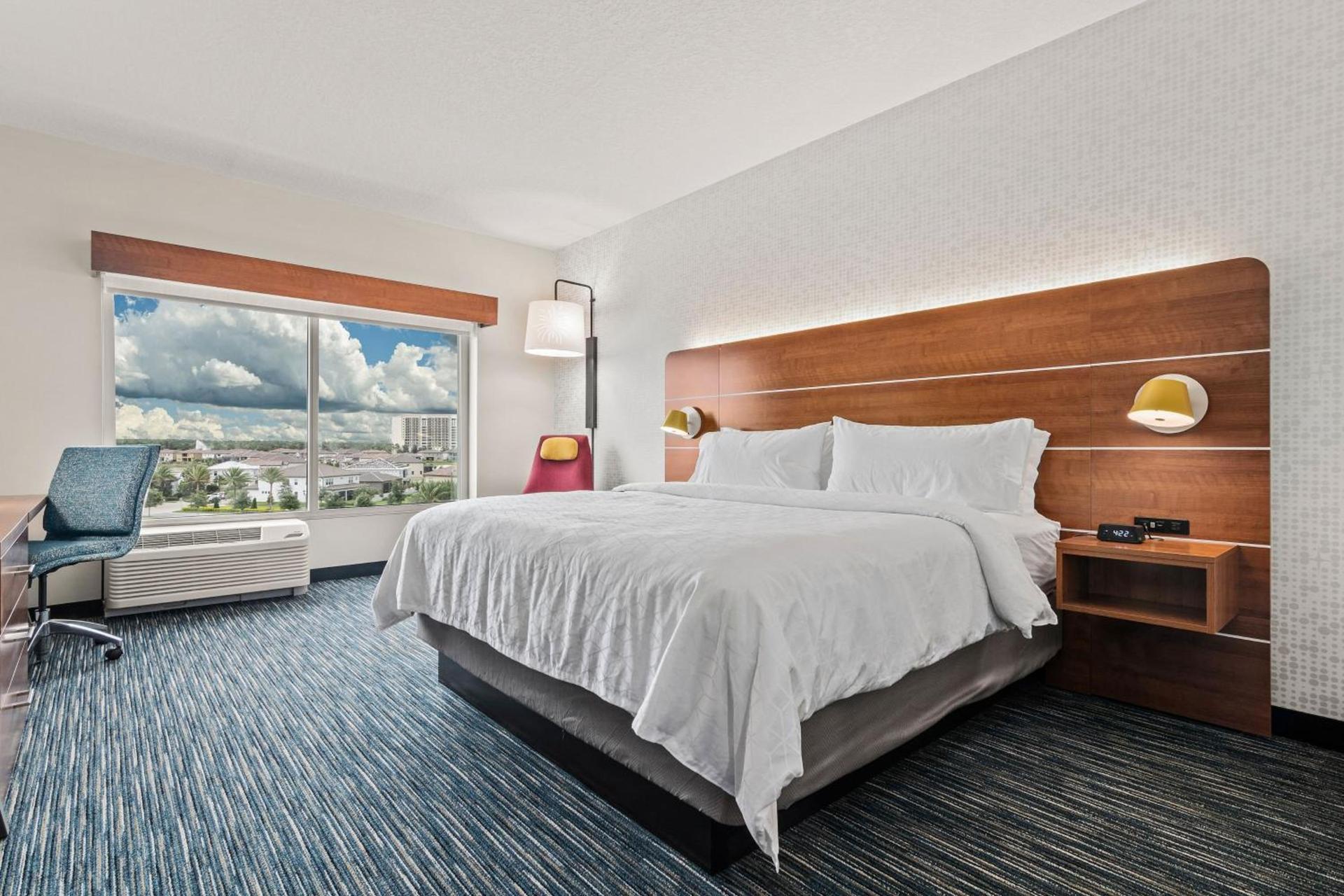 Holiday Inn Express & Suites Orlando- Lake Buena Vista by IHG photo 37
