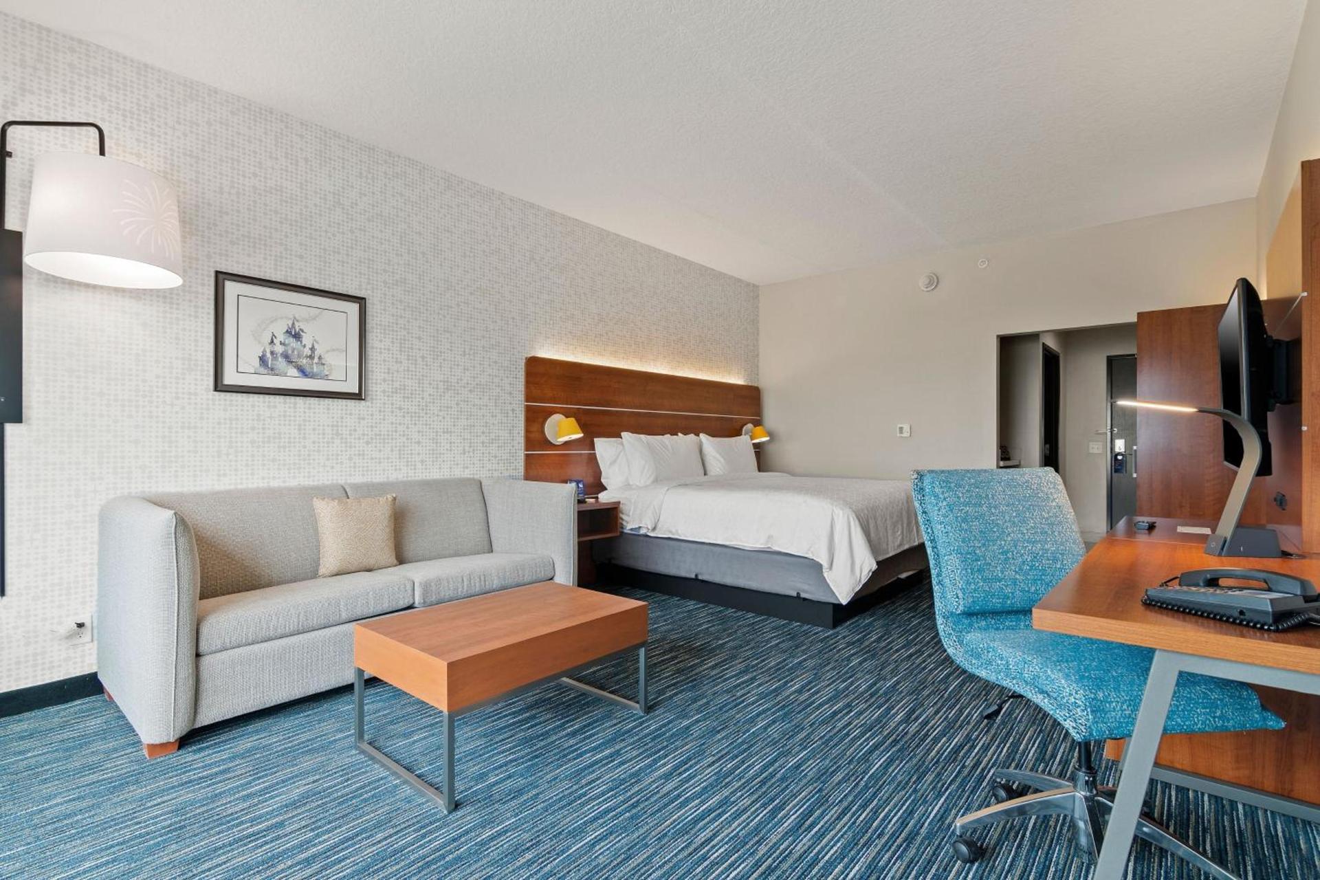 Holiday Inn Express & Suites Orlando- Lake Buena Vista by IHG photo 38