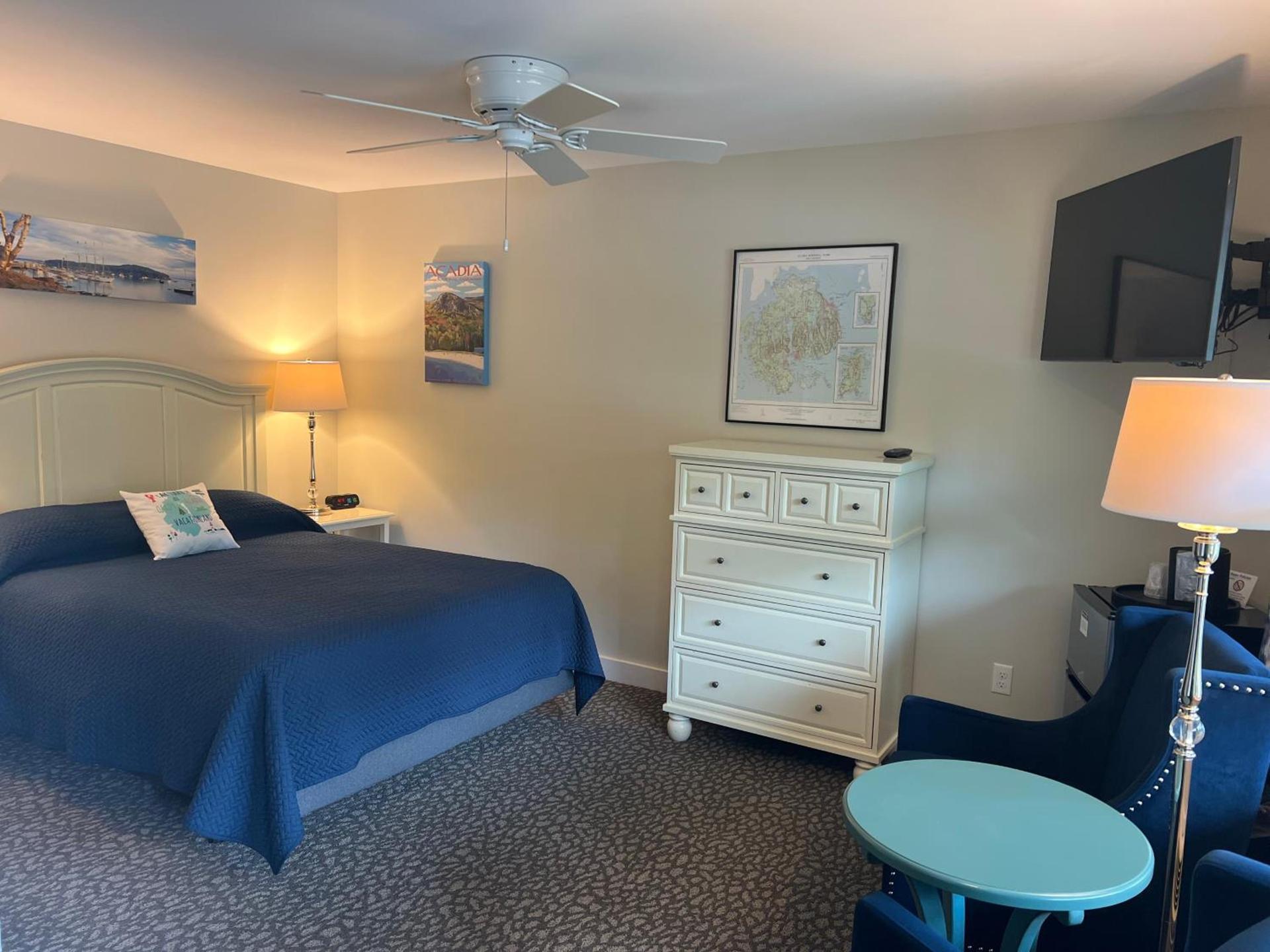 Island Place photo 29
