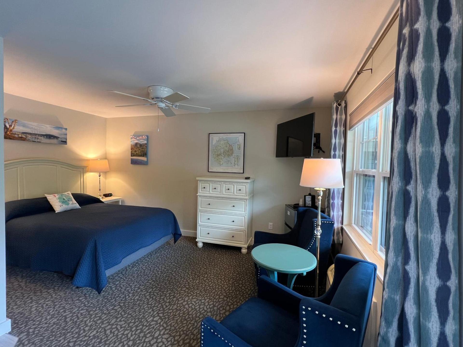Island Place photo 28