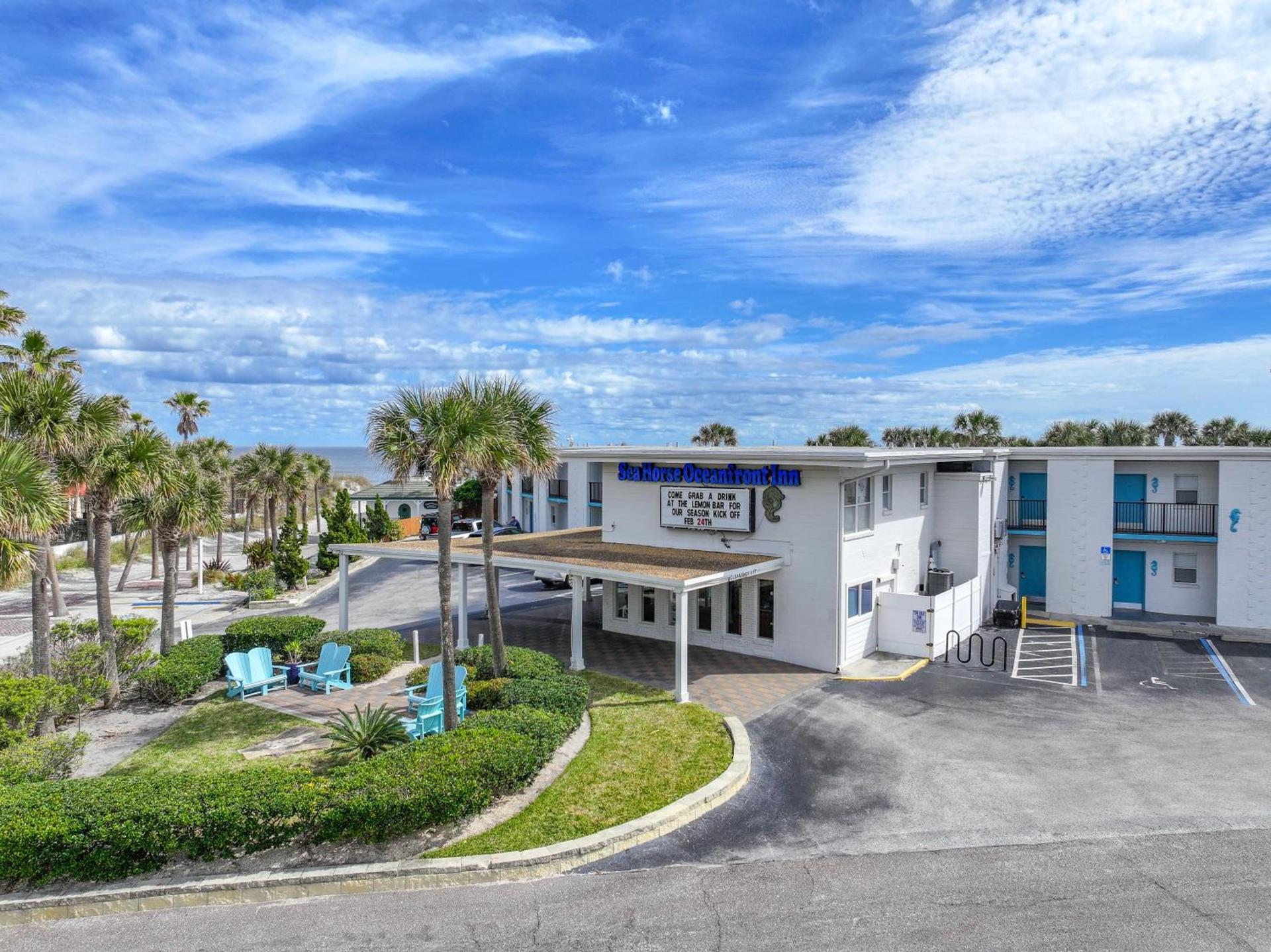 Seahorse Oceanfront Inn photo 1