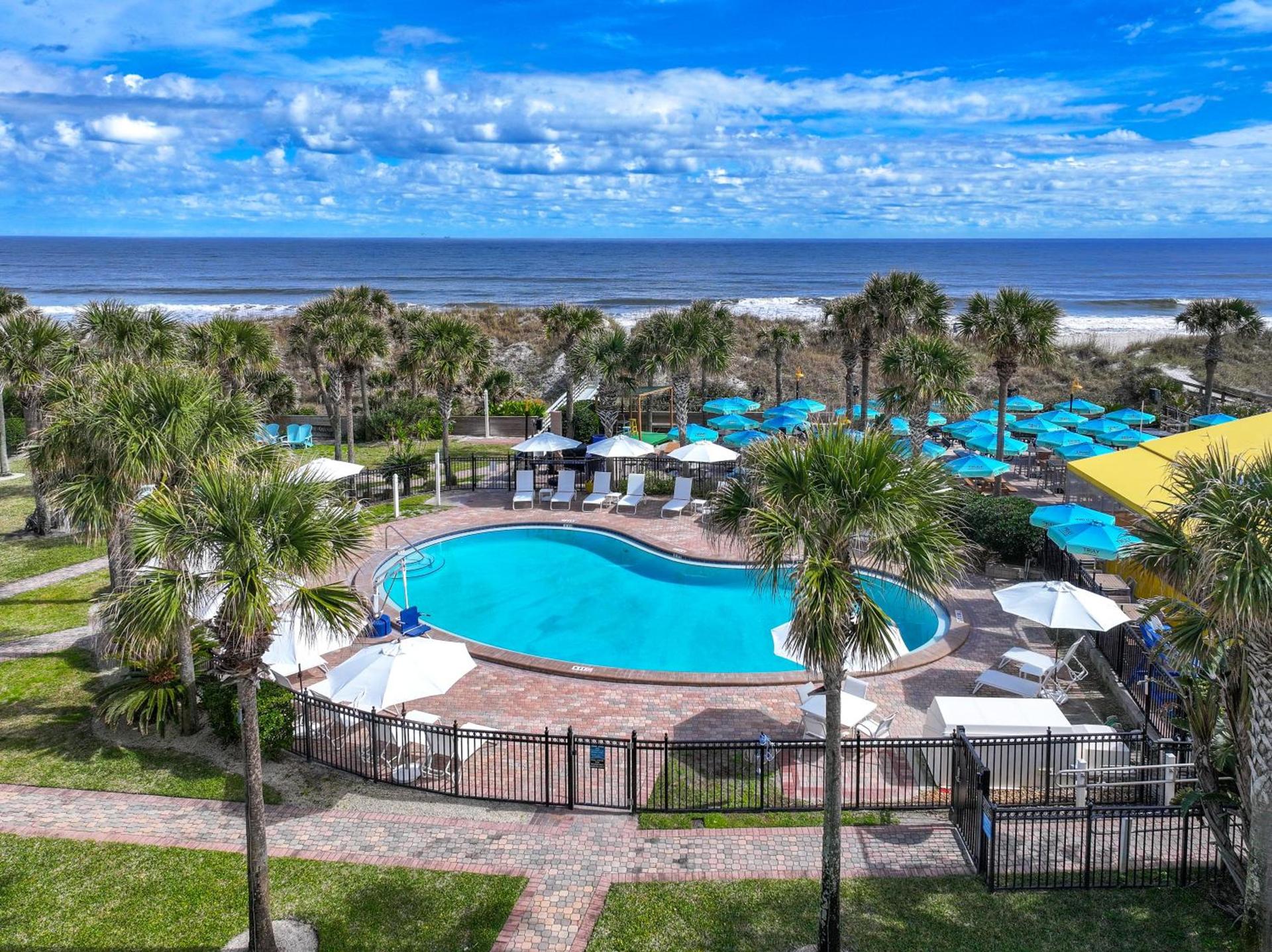 Seahorse Oceanfront Inn photo 40