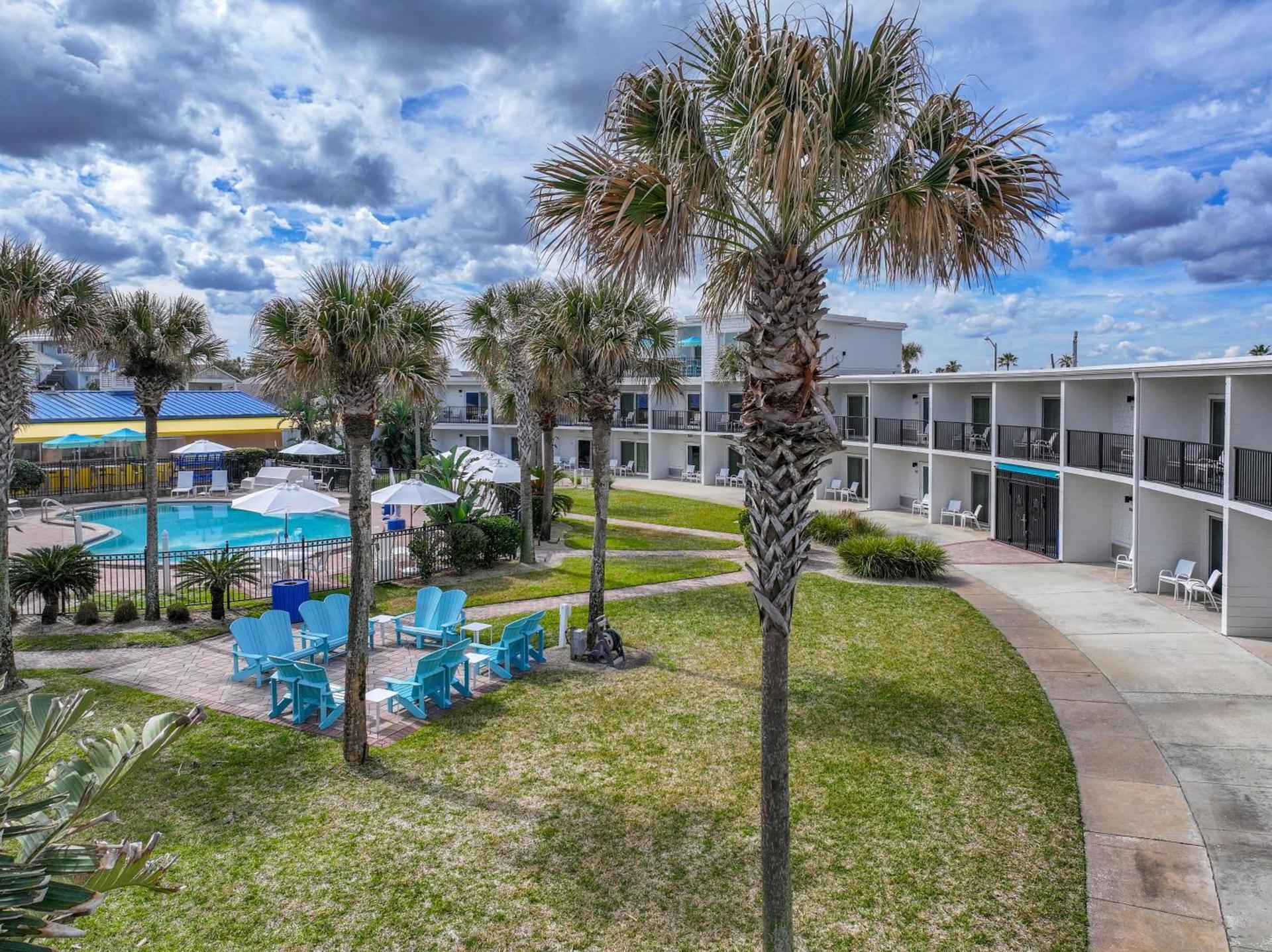 Seahorse Oceanfront Inn photo 39