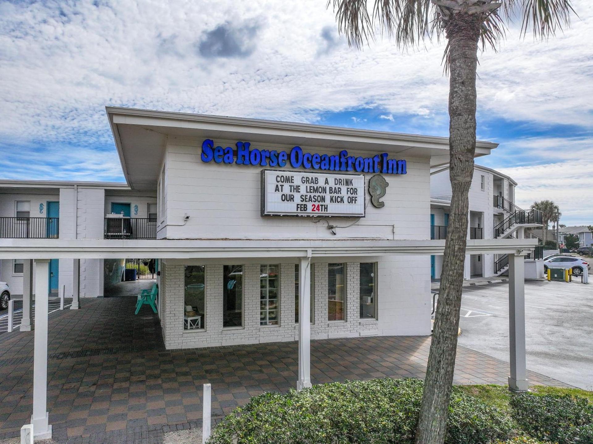Seahorse Oceanfront Inn photo 2