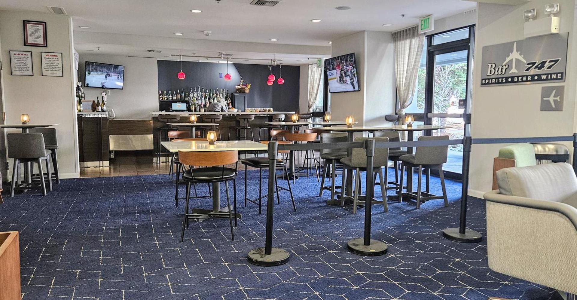 Courtyard by Marriott Anchorage Airport photo 2
