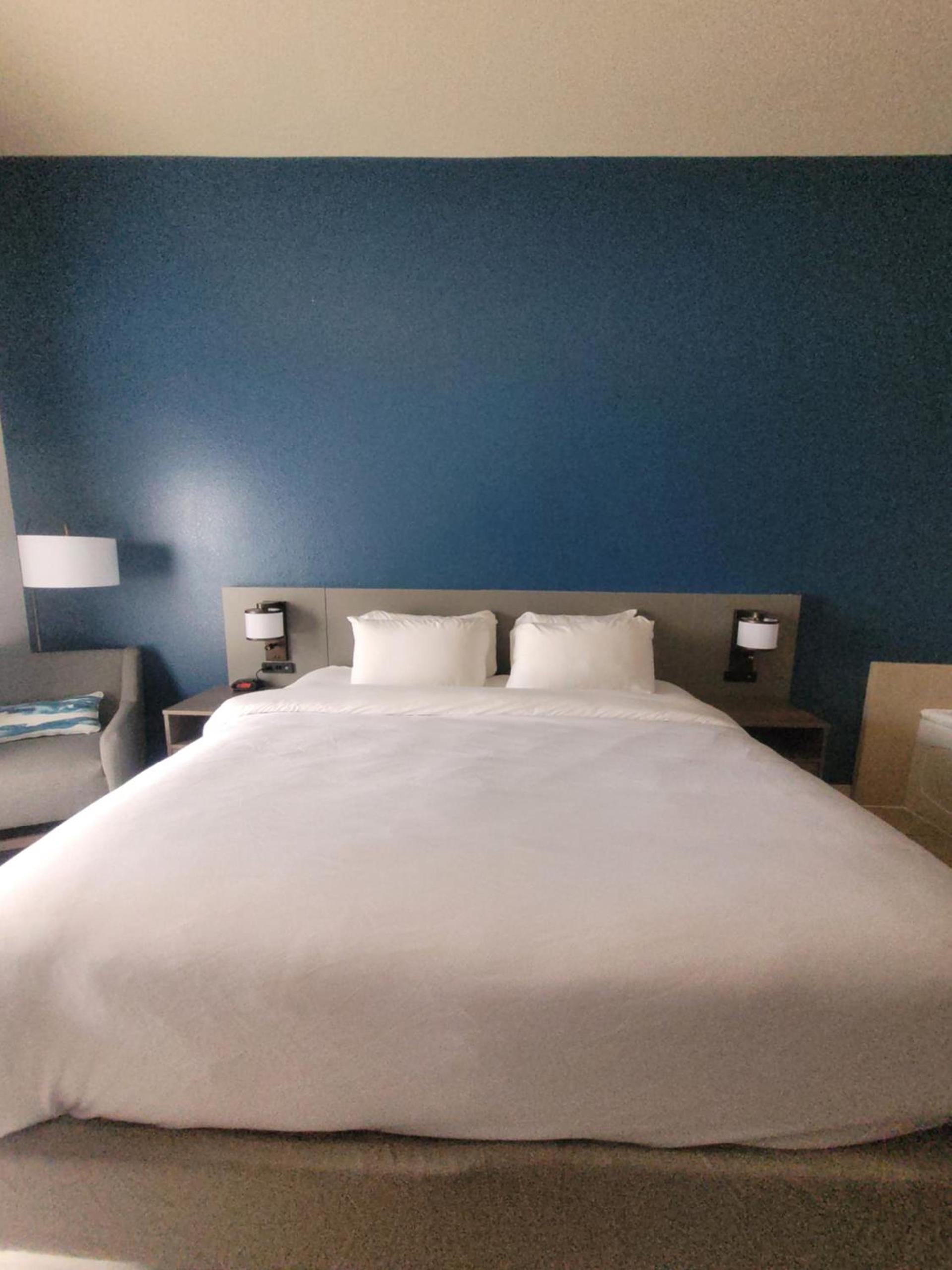 Comfort Inn & Suites Dothan Northside Plaza photo 19