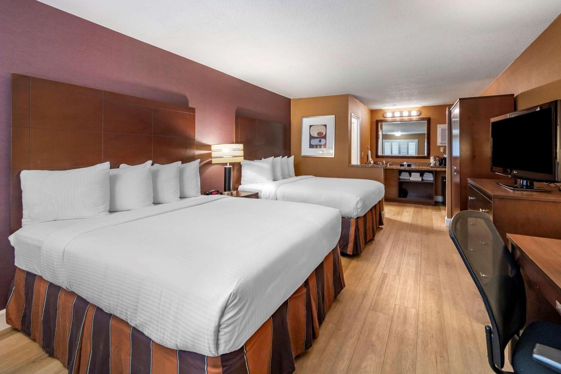 Best Western Plus Stovall's Inn photo 31