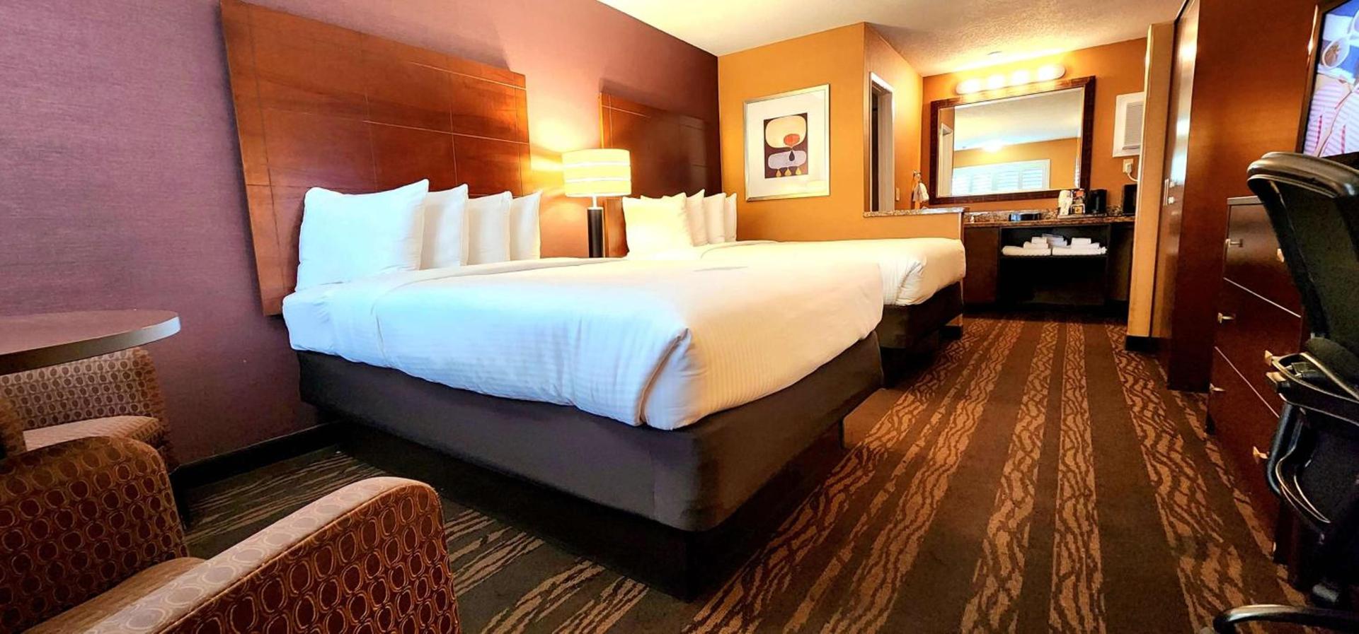 Best Western Plus Stovall's Inn photo 47