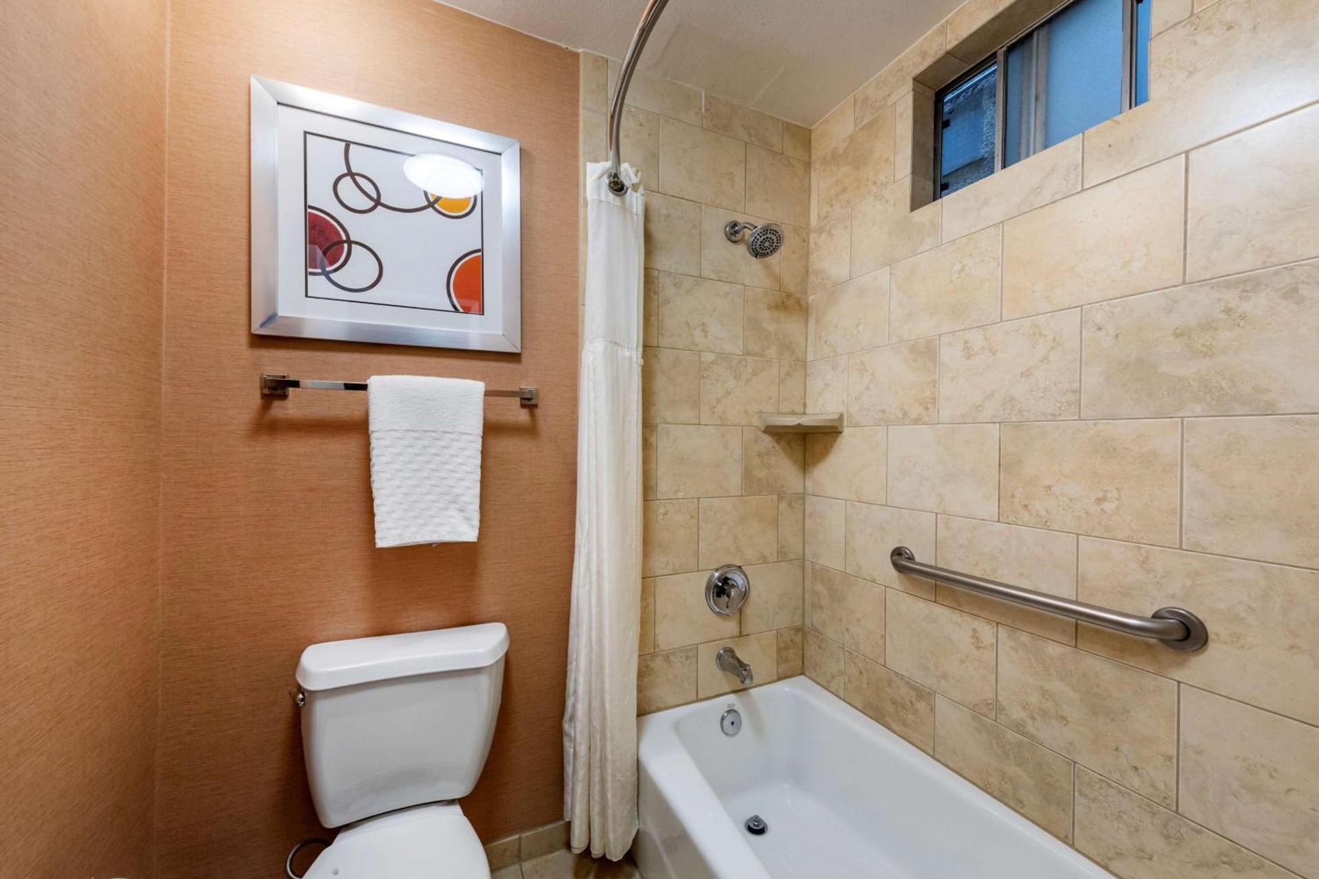 Best Western Plus Stovall's Inn photo 50