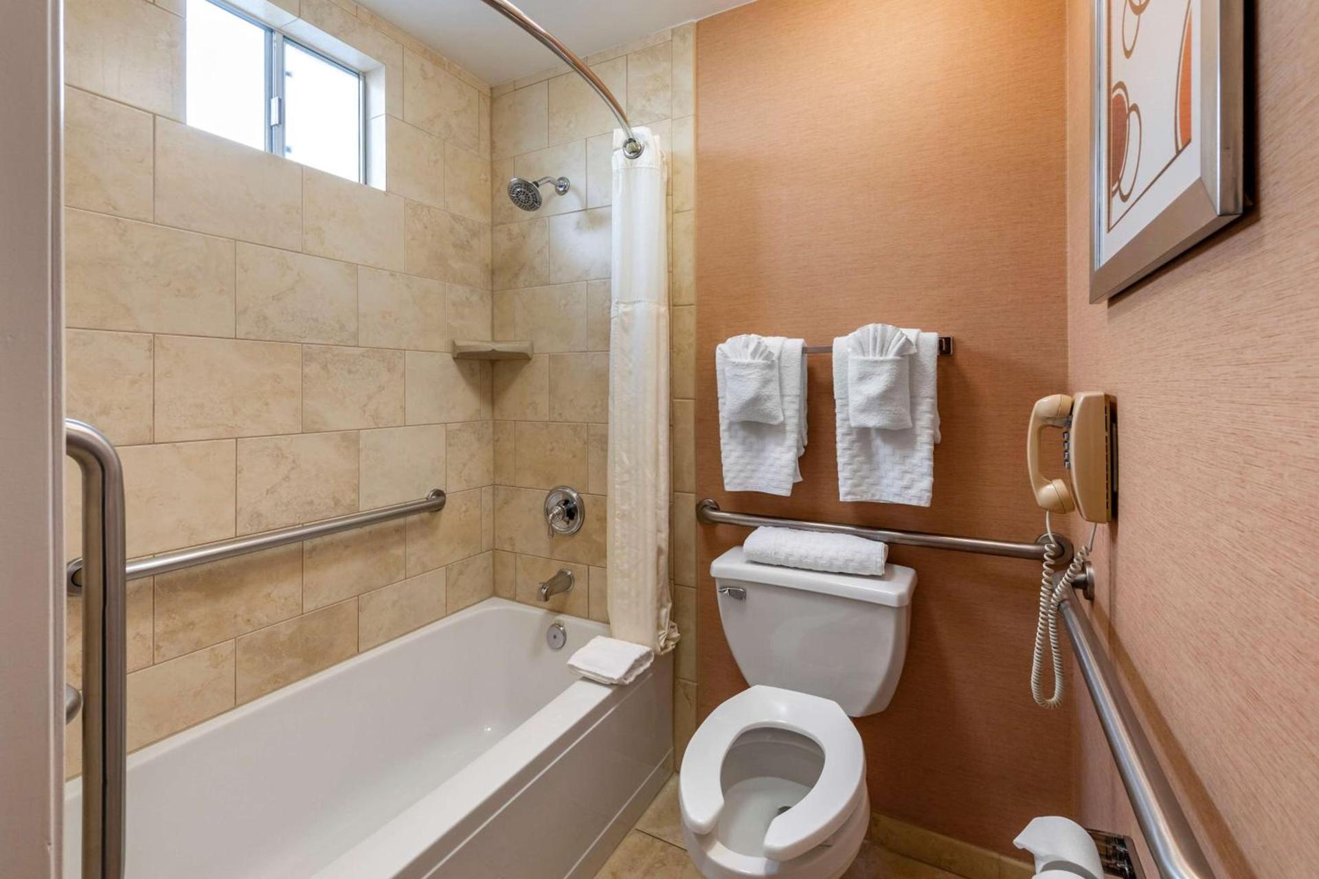 Best Western Plus Stovall's Inn photo 51