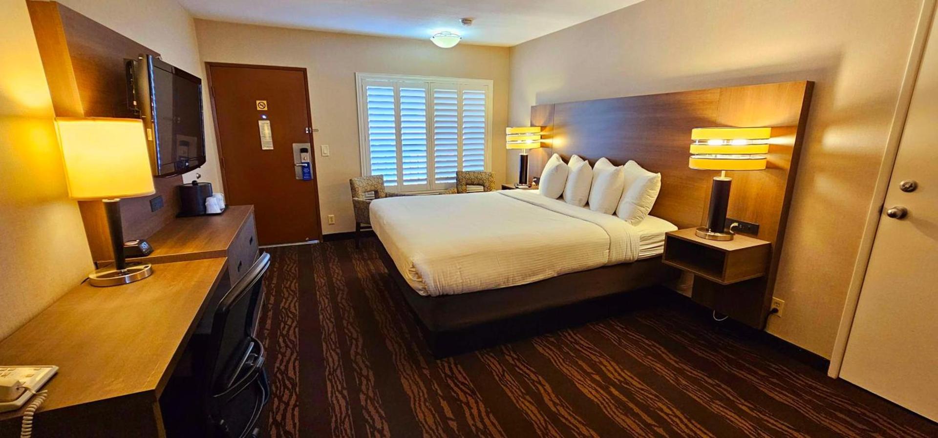 Best Western Plus Stovall's Inn photo 52