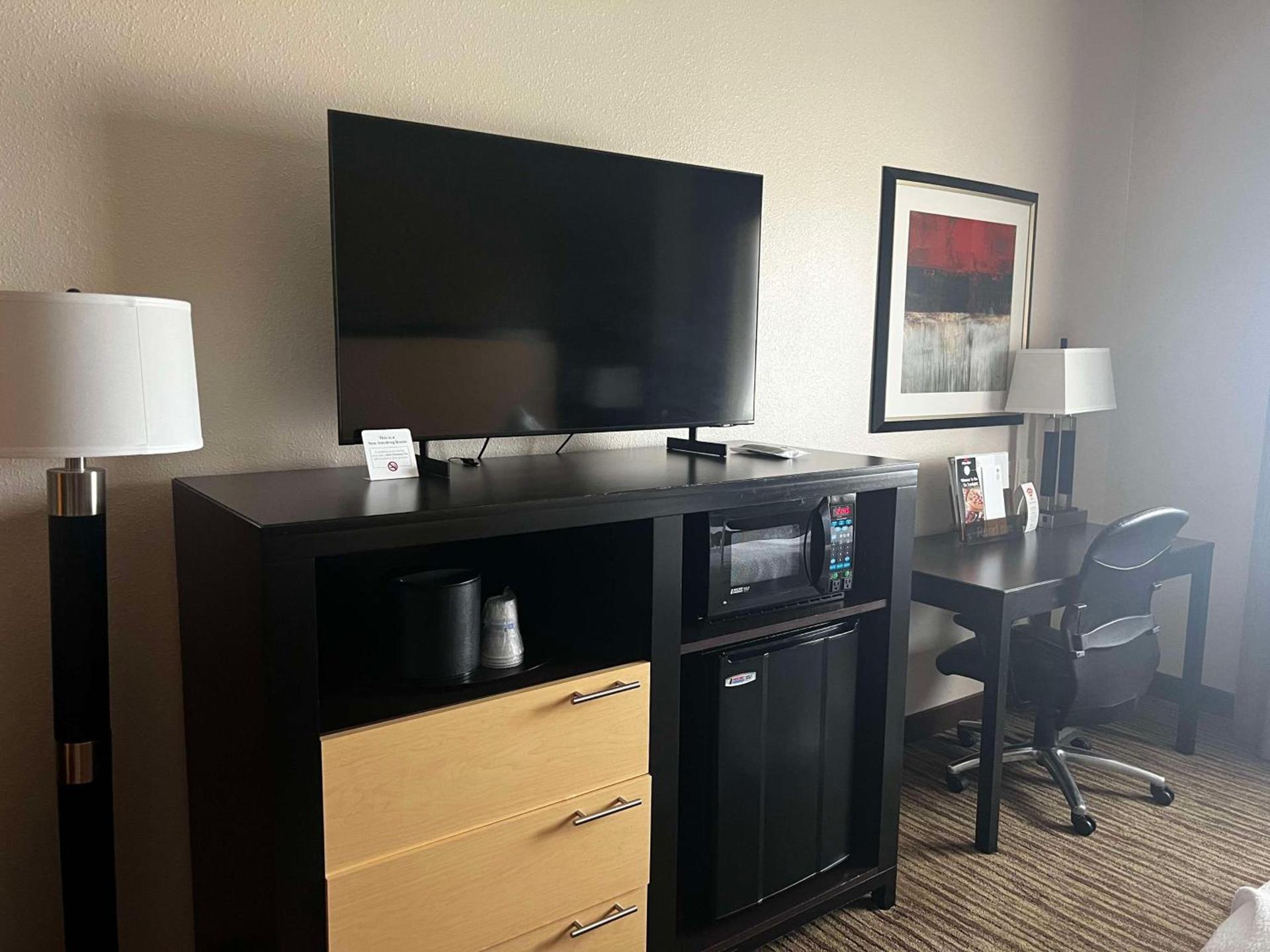 Best Western Plus Landmark Hotel photo 33