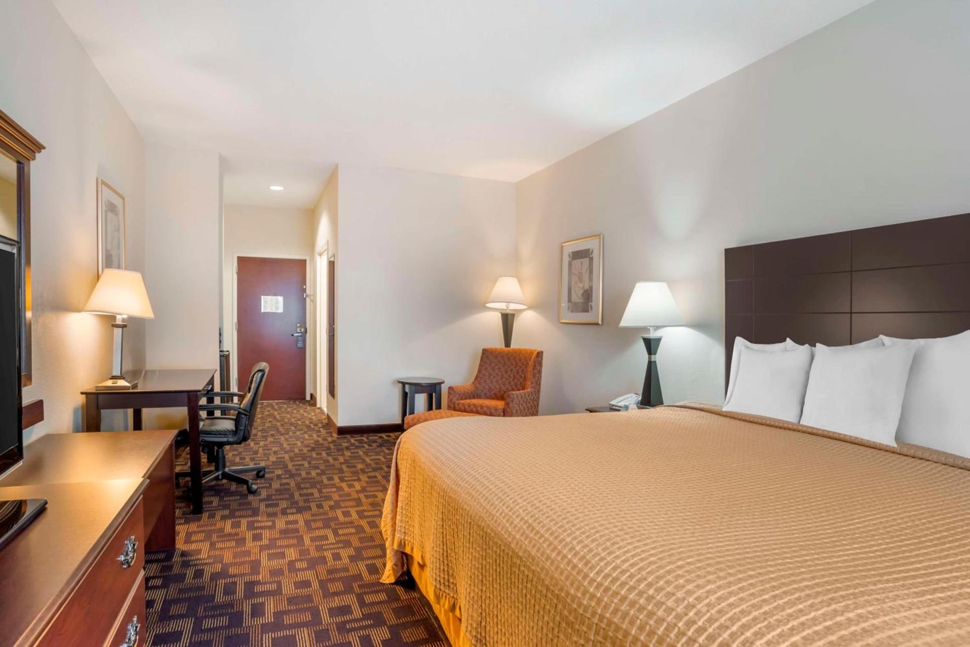 Best Western Carowinds photo 21