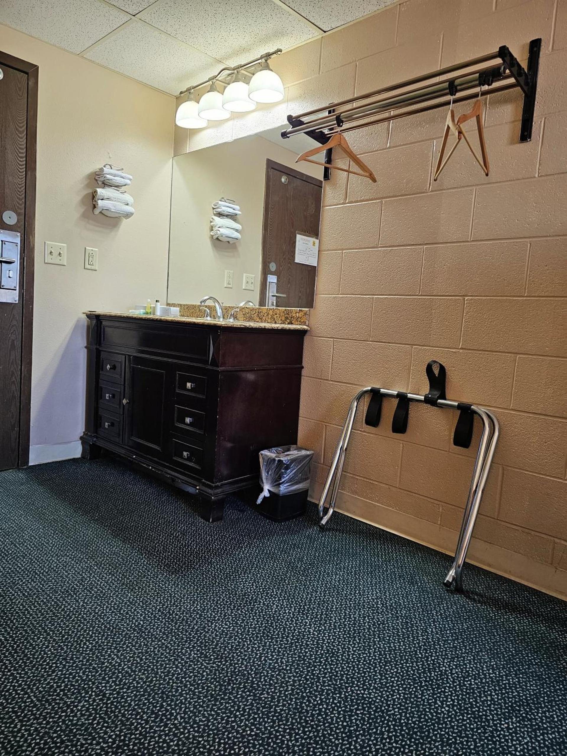 1st Choice Inn Rawlins photo 5