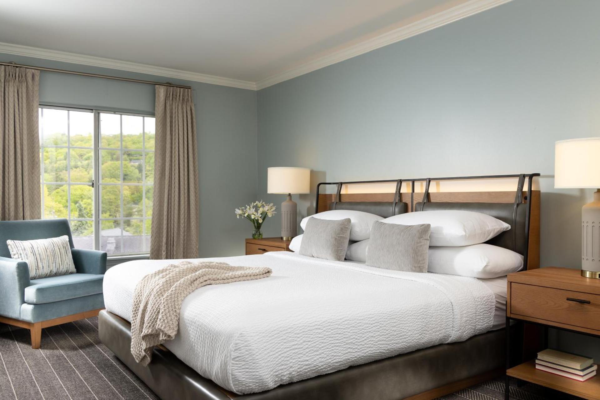 Meadowbrook Inn photo 34