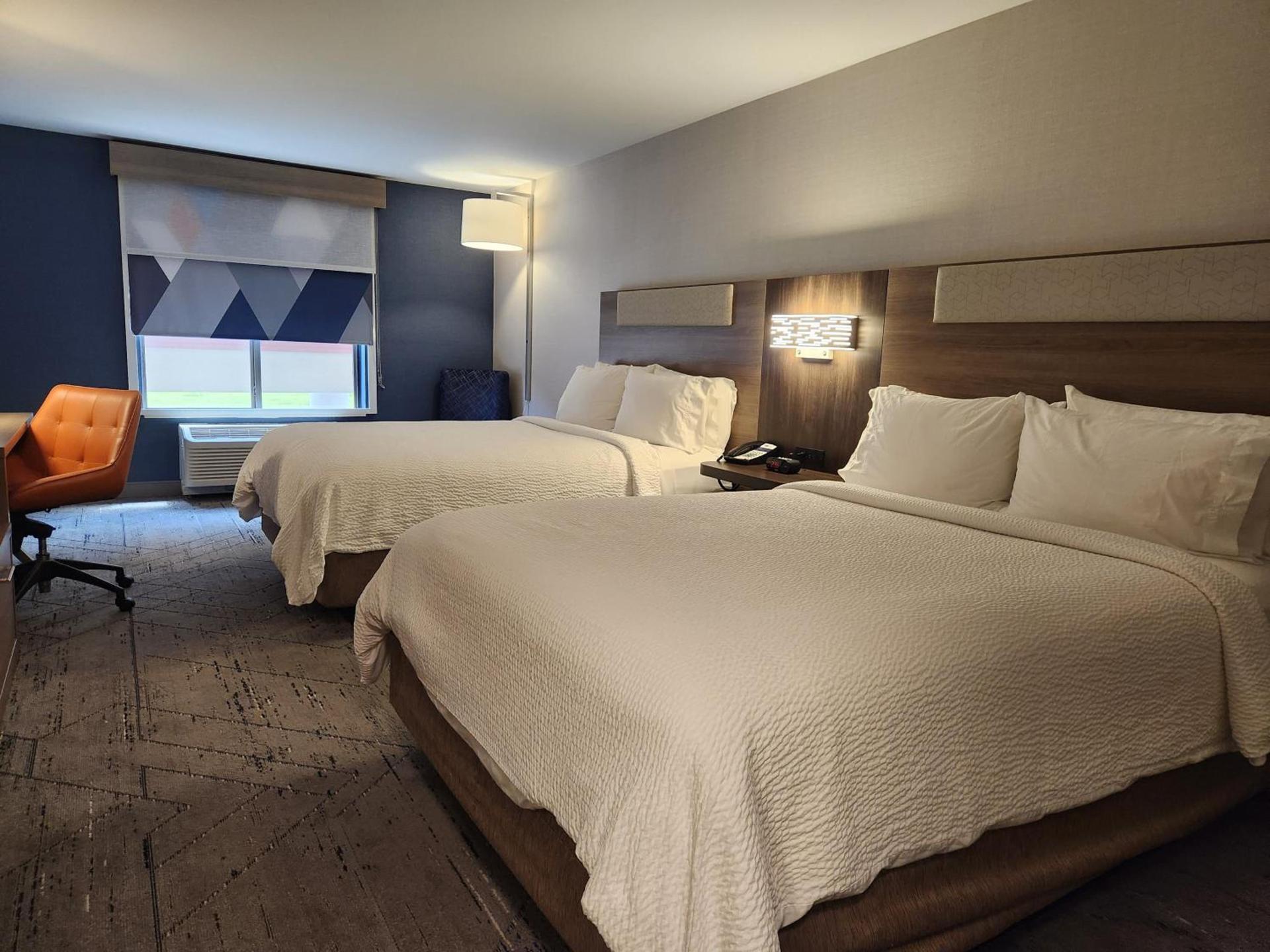 Holiday Inn Express Hotel & Suites Crawfordsville by IHG photo 34
