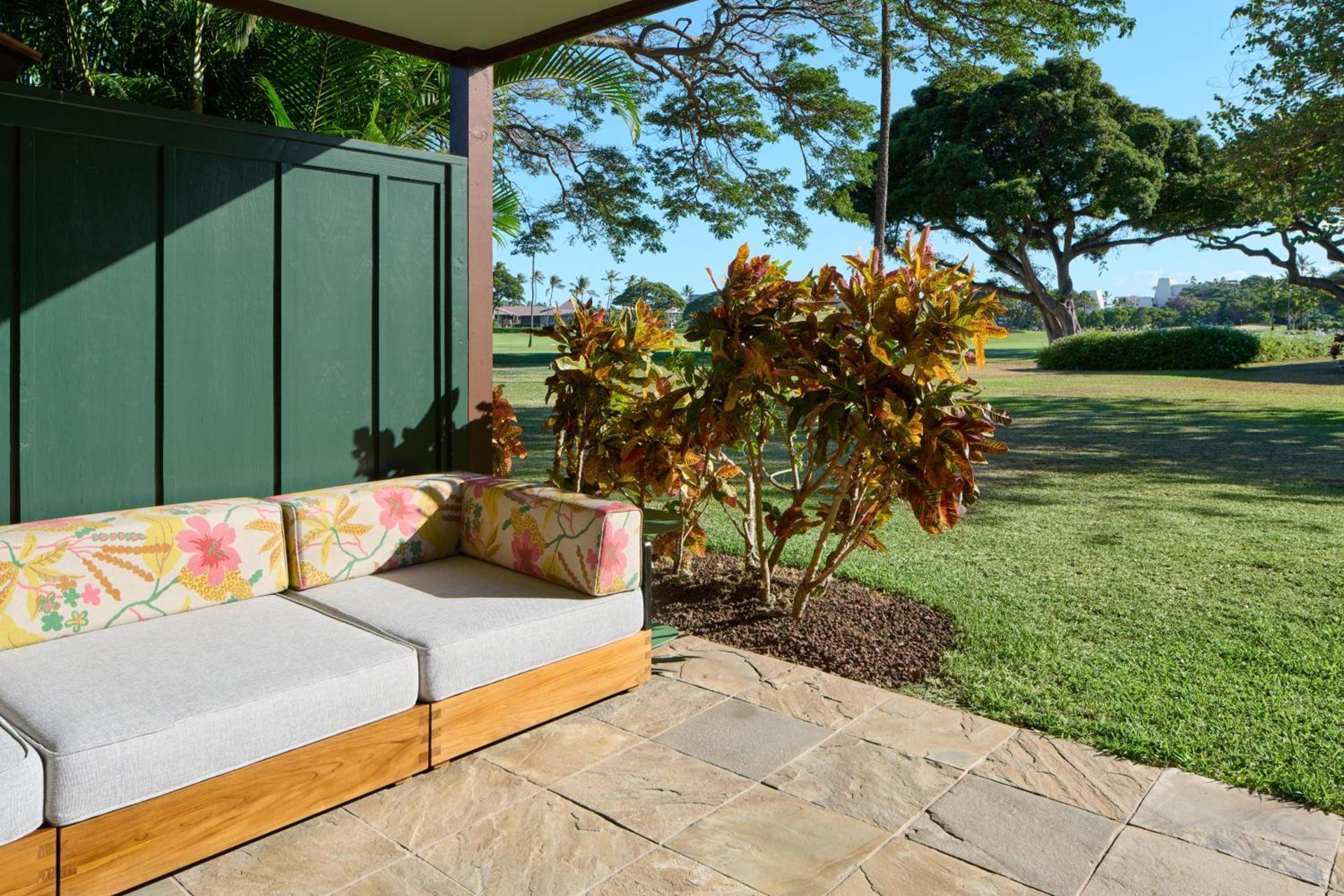 Royal Lahaina Resort & Bungalows photo 27