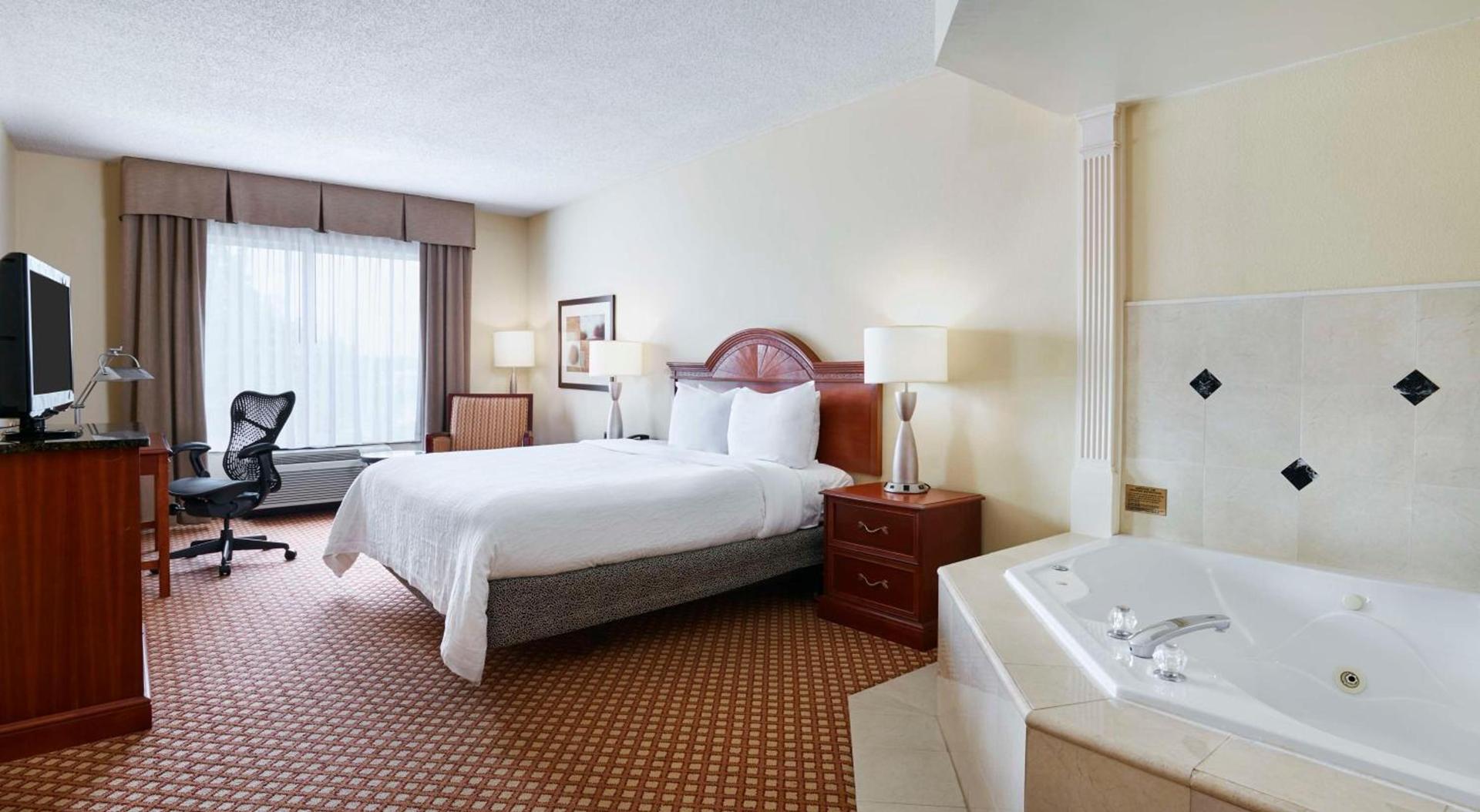 Hilton Garden Inn Charlotte North photo 21