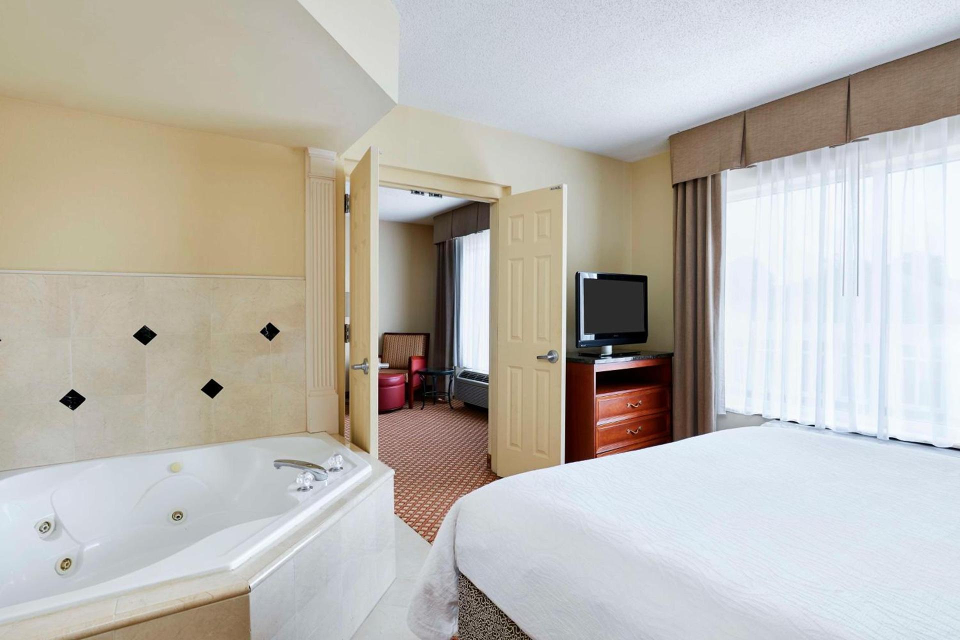 Hilton Garden Inn Charlotte North photo 22