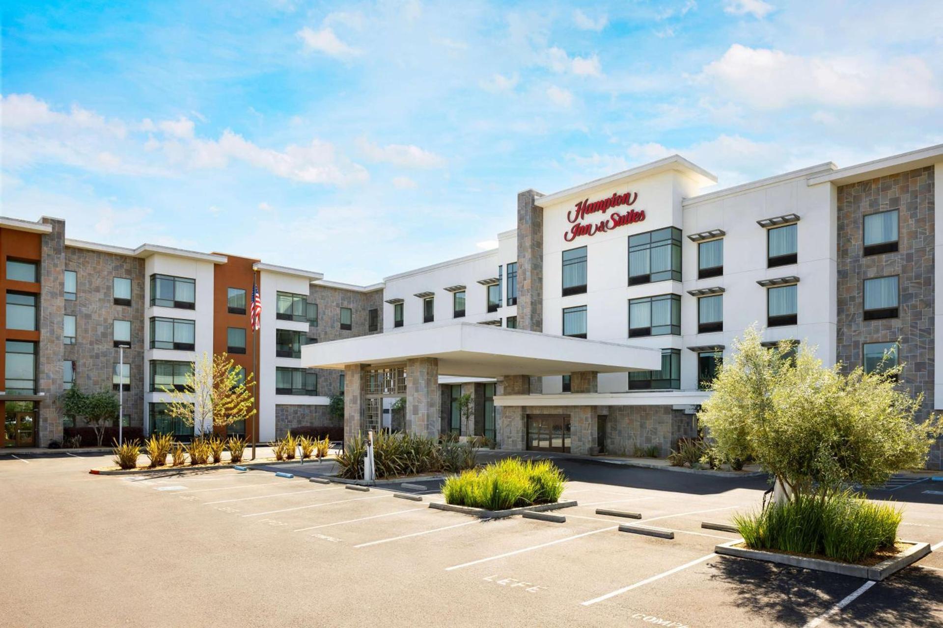 Hampton Inn & Suites - Napa, CA — hotel in Napa