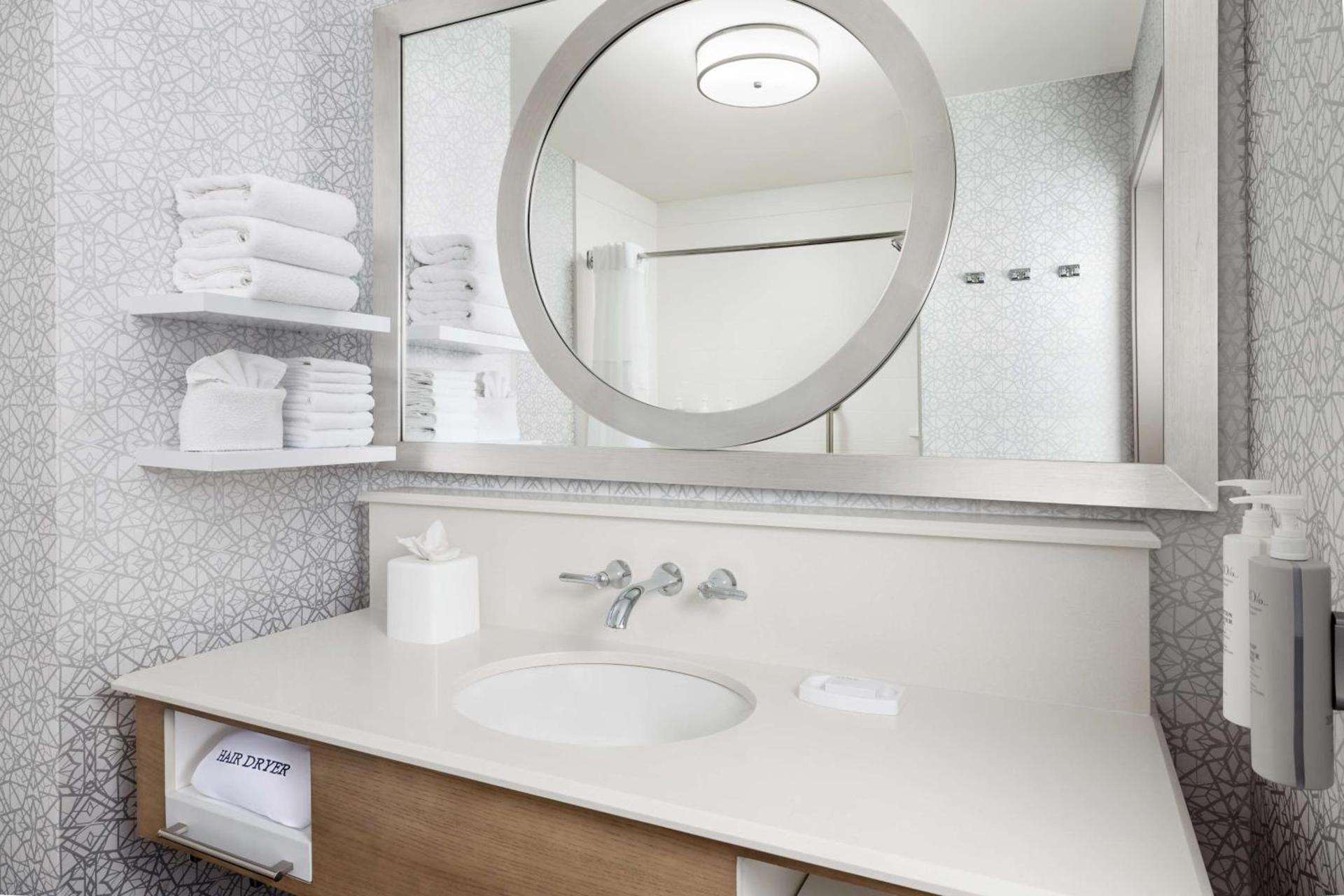 Hampton Inn & Suites - Napa, CA photo 16