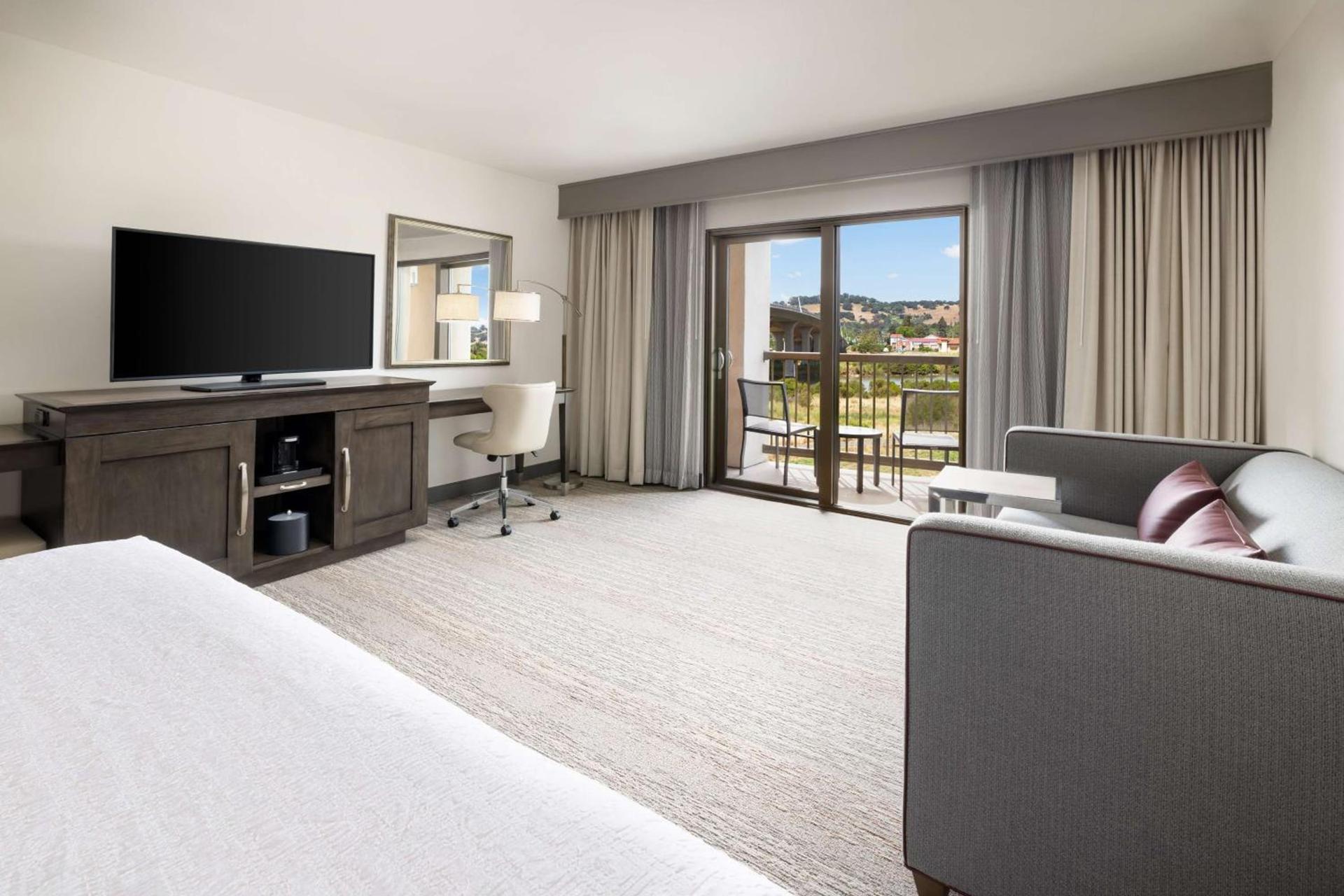 Hampton Inn & Suites - Napa, CA photo 23