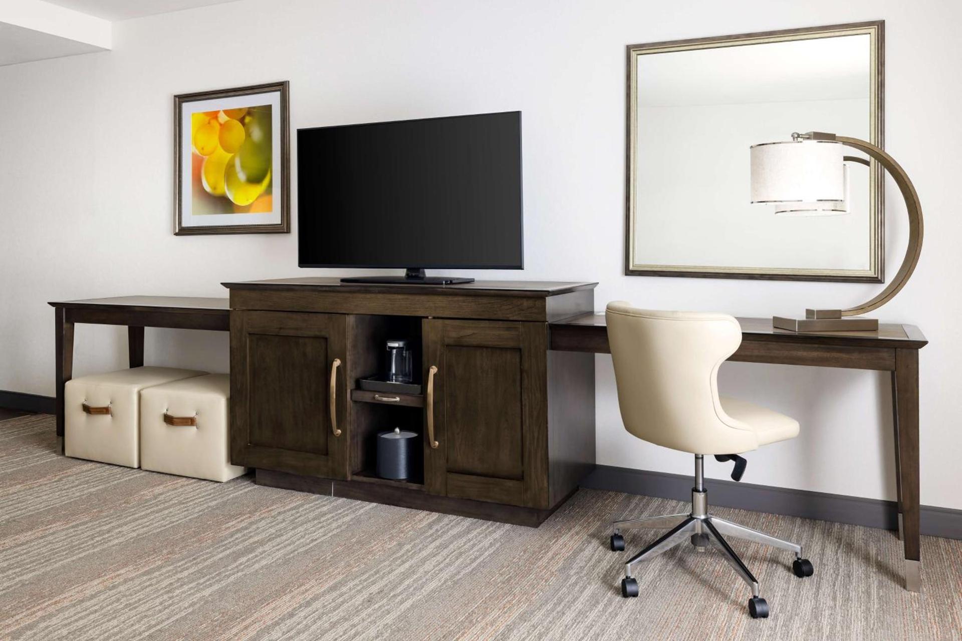 Hampton Inn & Suites - Napa, CA photo 30