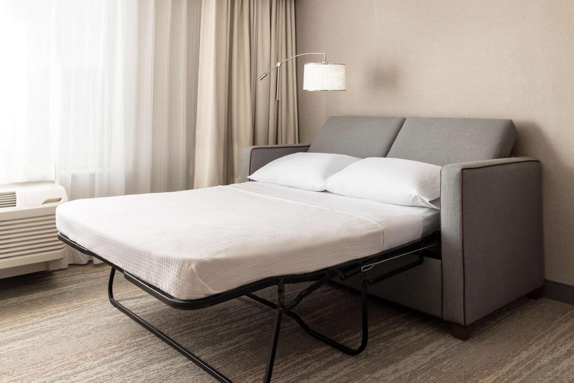 Hampton Inn & Suites - Napa, CA photo 33