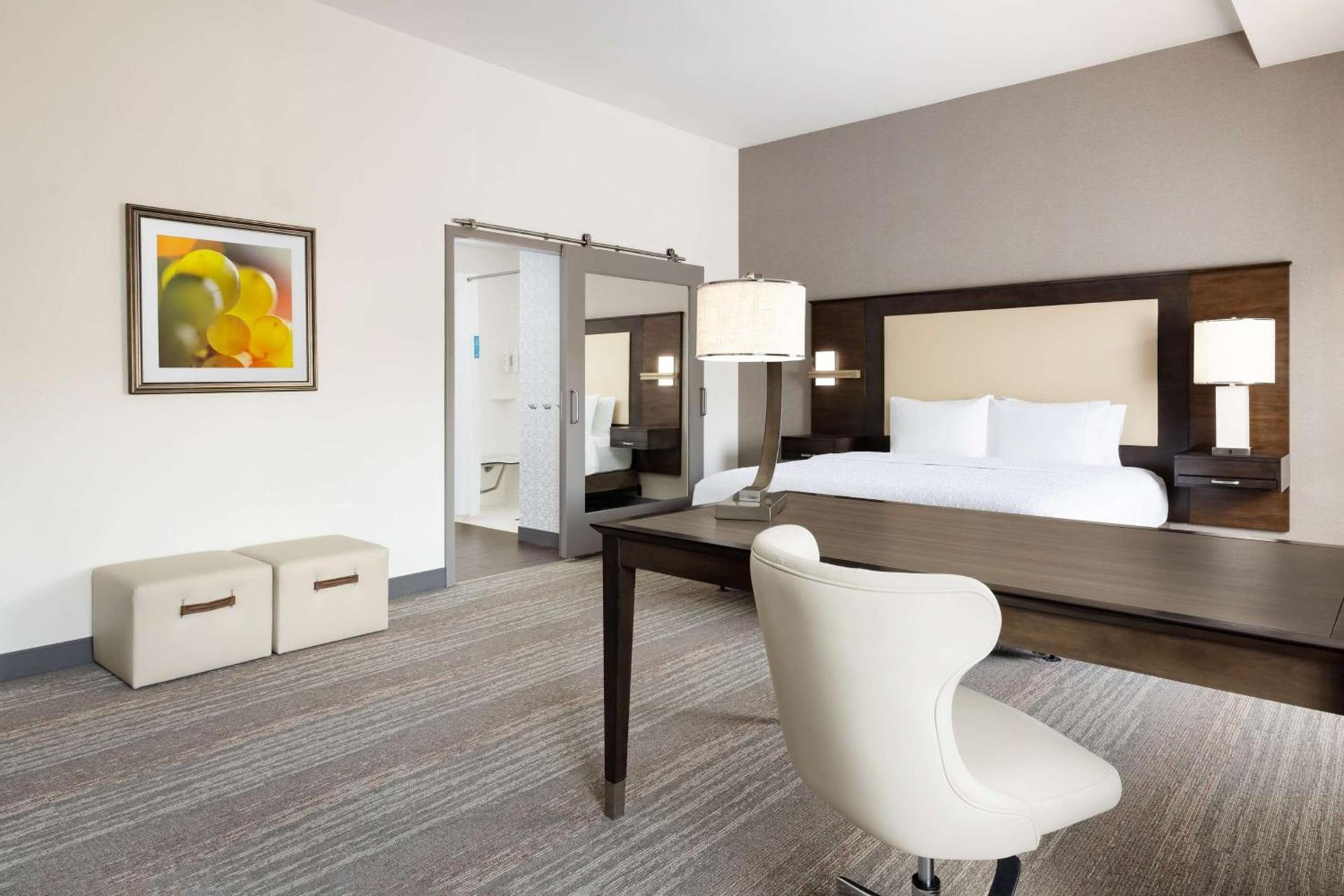 Hampton Inn & Suites - Napa, CA photo 36