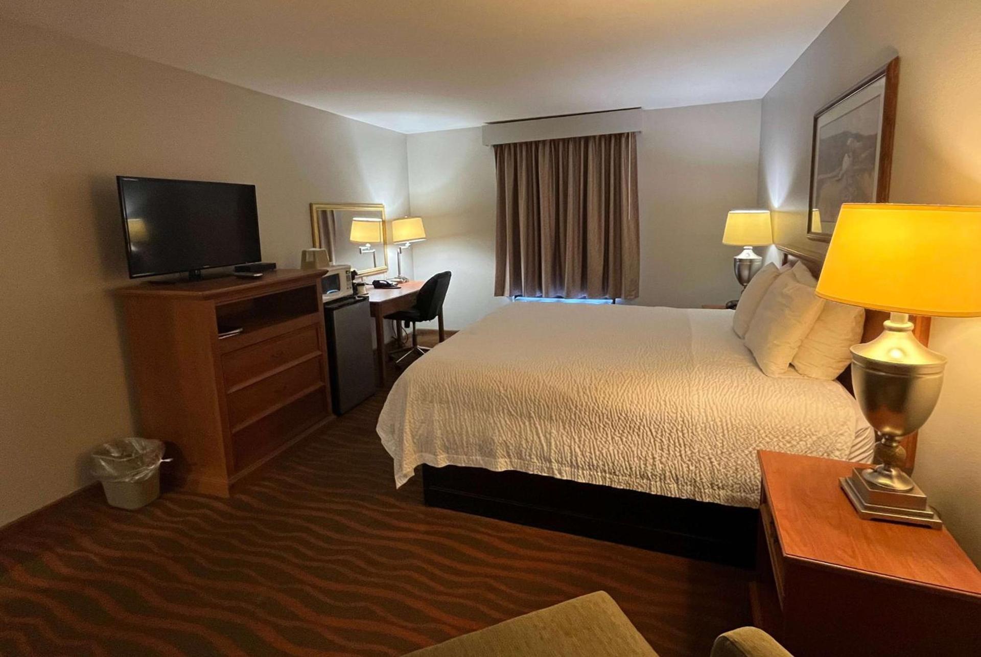Days Inn & Suites by Wyndham Cuba photo 25