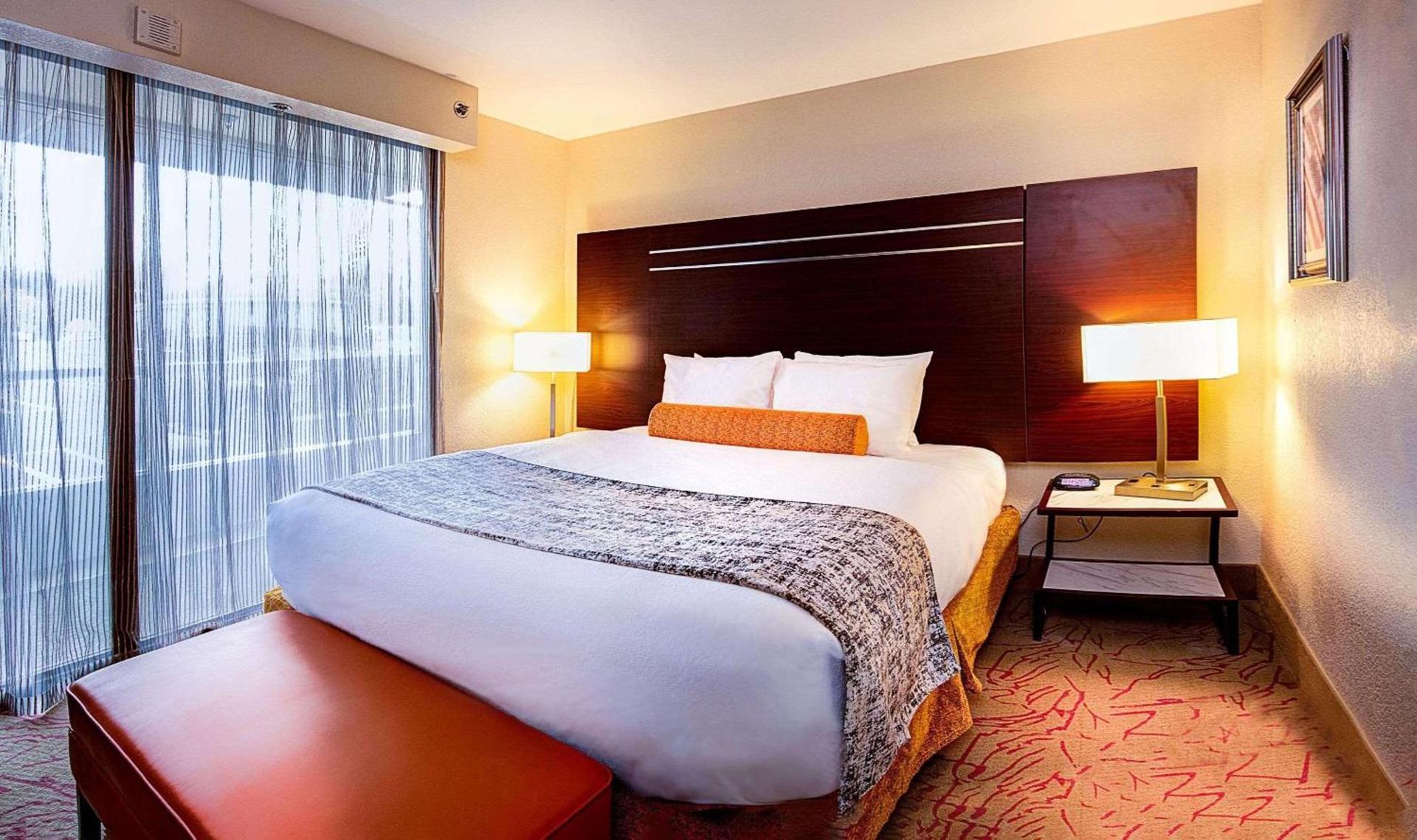Radisson Hotel Southfield-Detroit photo 12