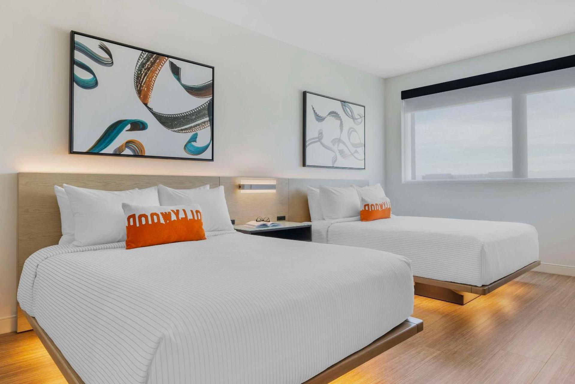 Cambria Hotel Burbank Airport photo 18